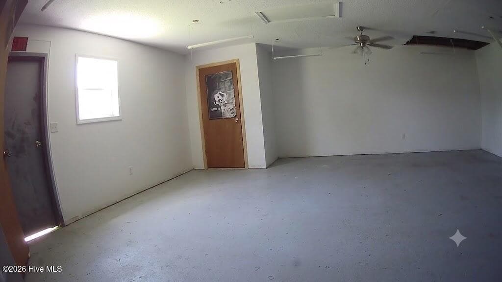 Manufactured Home at 722 Nc Highway 710, Rowland, NC 28383, photo 10 of 10