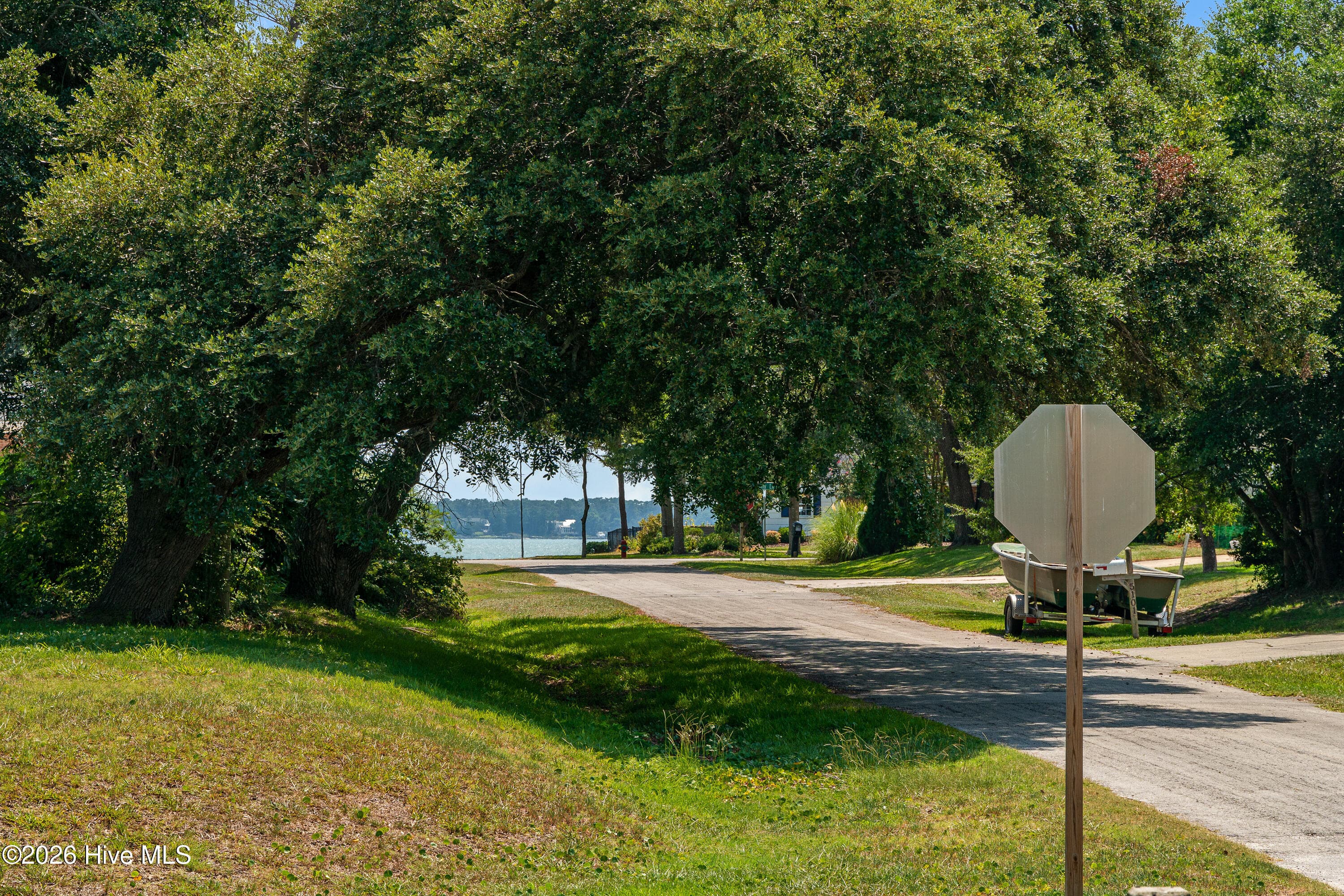 Single Family Residence at 5010 Midyette Avenue, Morehead City, NC 28557, photo 5 of 83