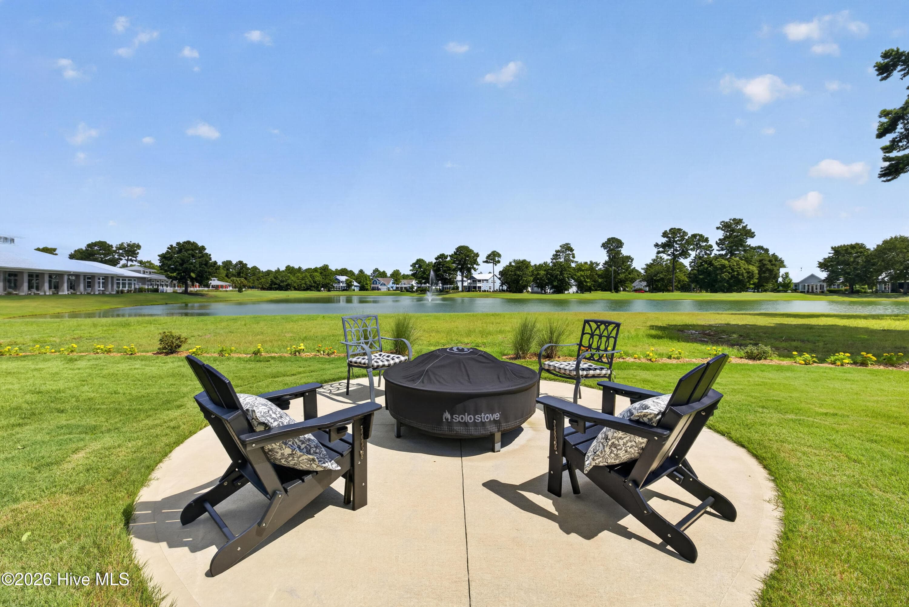 Single Family Residence at 3736 Rivergate Way NE, Leland, NC 28451, photo 3 of 16