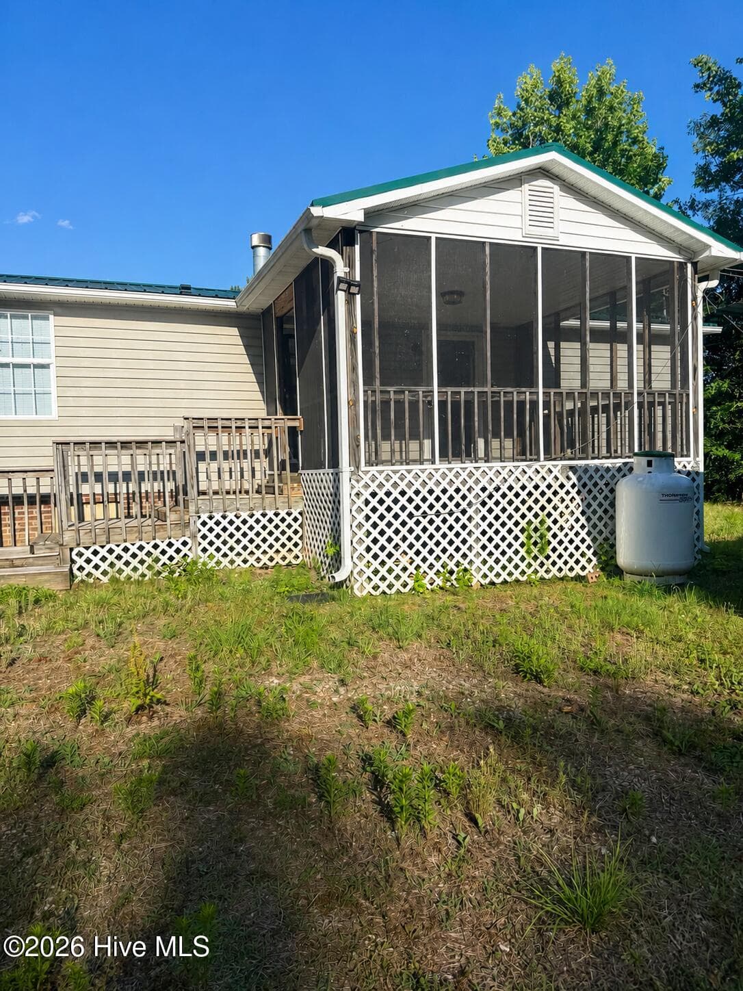 Manufactured Home at 605 Big Woods Road, Macon, NC 27551, photo 6 of 38