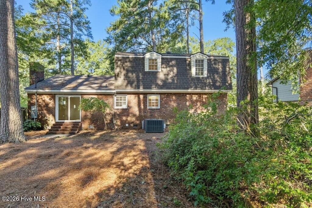 Single Family Residence at 1215 S Crescent Drive, Smithfield, NC 27577, photo 35 of 38