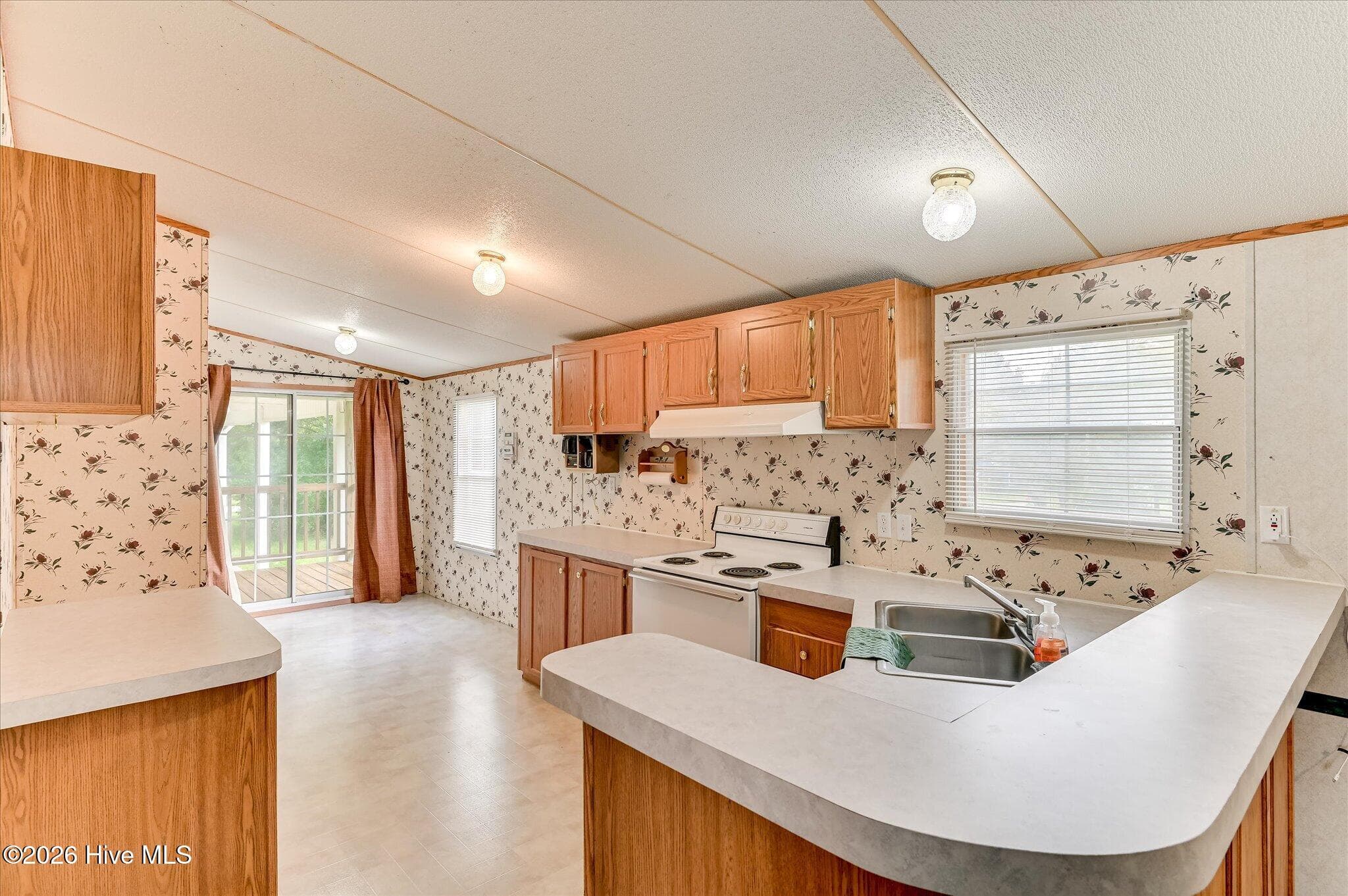 Manufactured Home at 53 Ridge Road, Norwood, GA 30821, photo 2 of 3