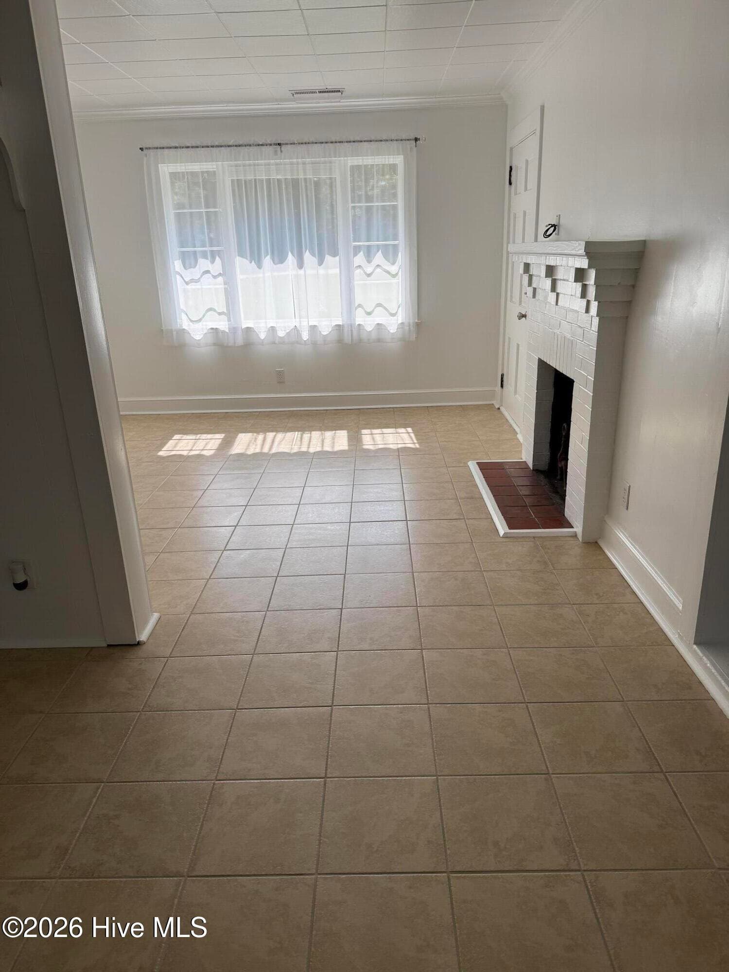 Living Room - 322 River Road, Washington, NC 27889, Washington