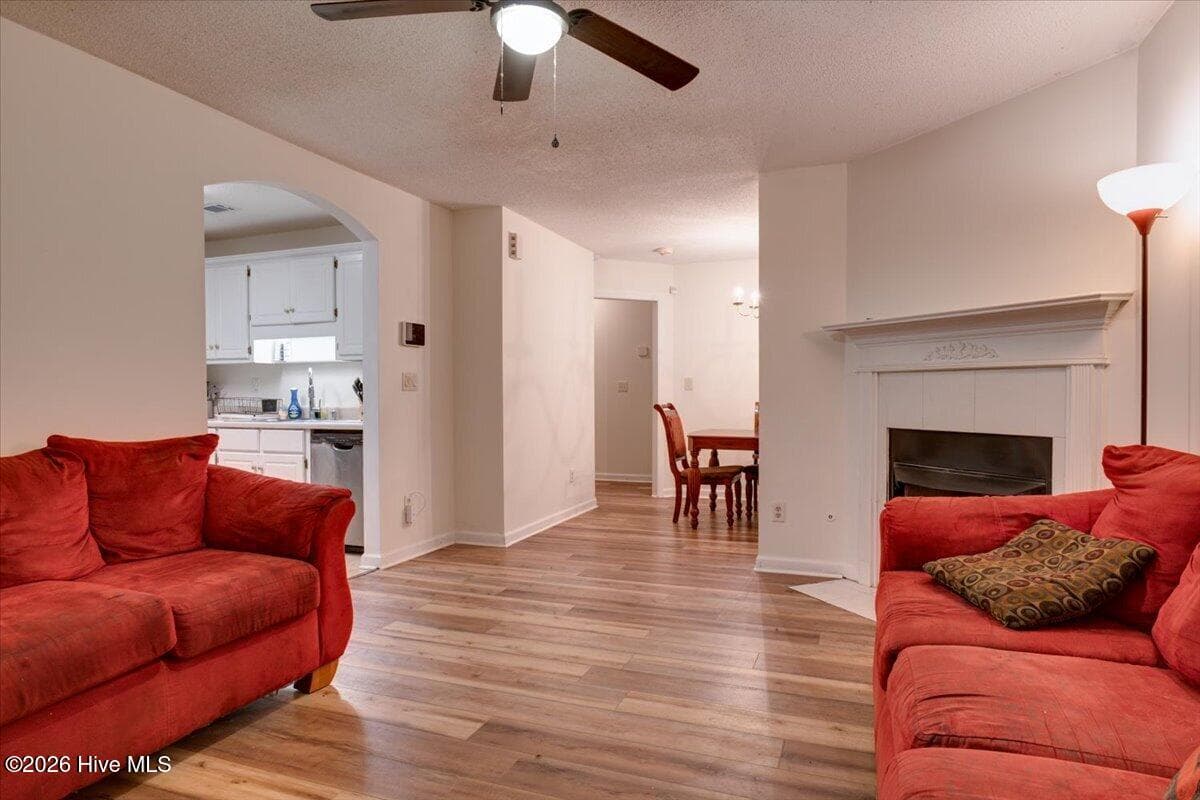 Single Family Residence at 2103 Gatewood Drive, Augusta, GA 30906, photo 5 of 30