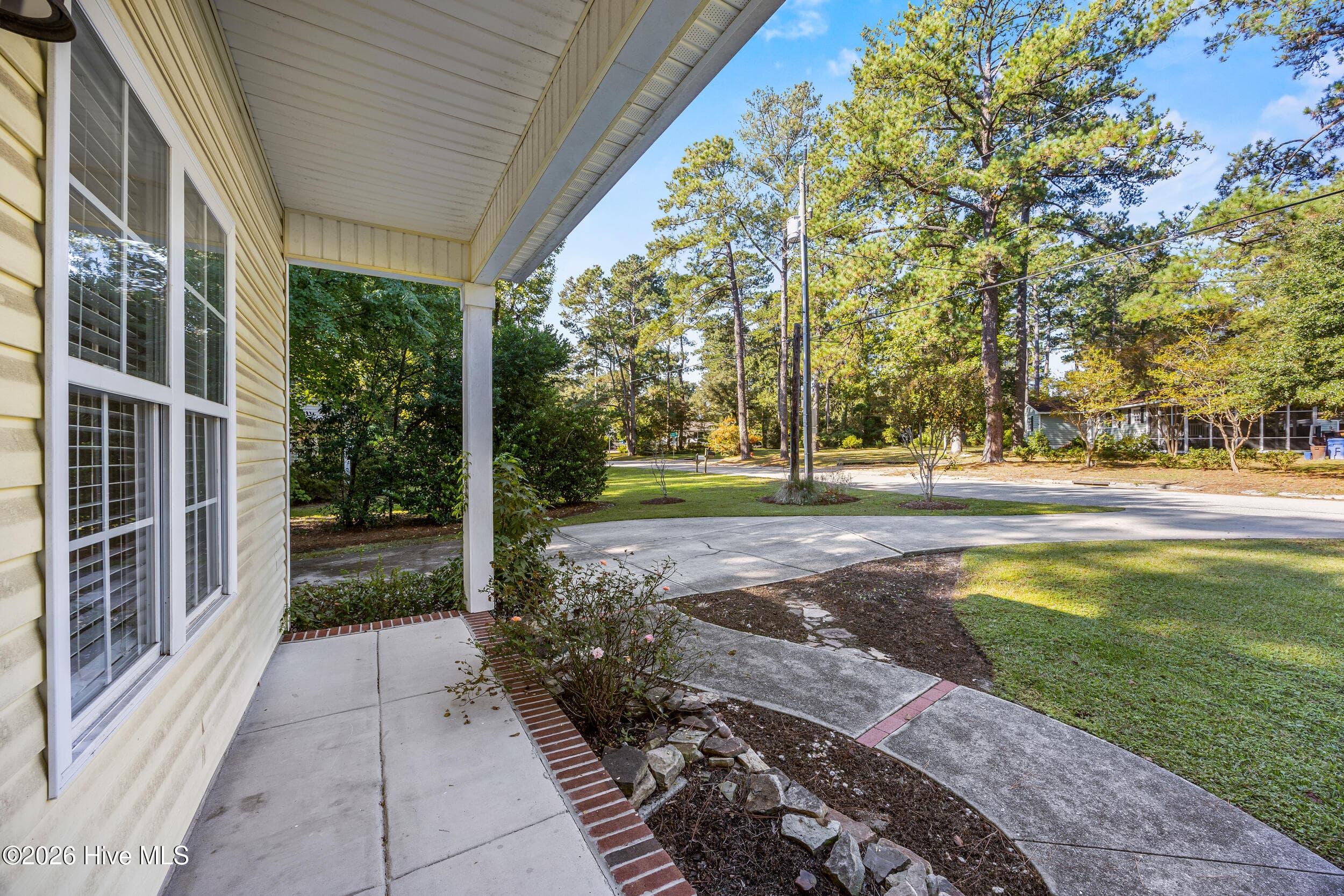 Front porch - 537 Bonham Avenue, Wilmington, NC 28403