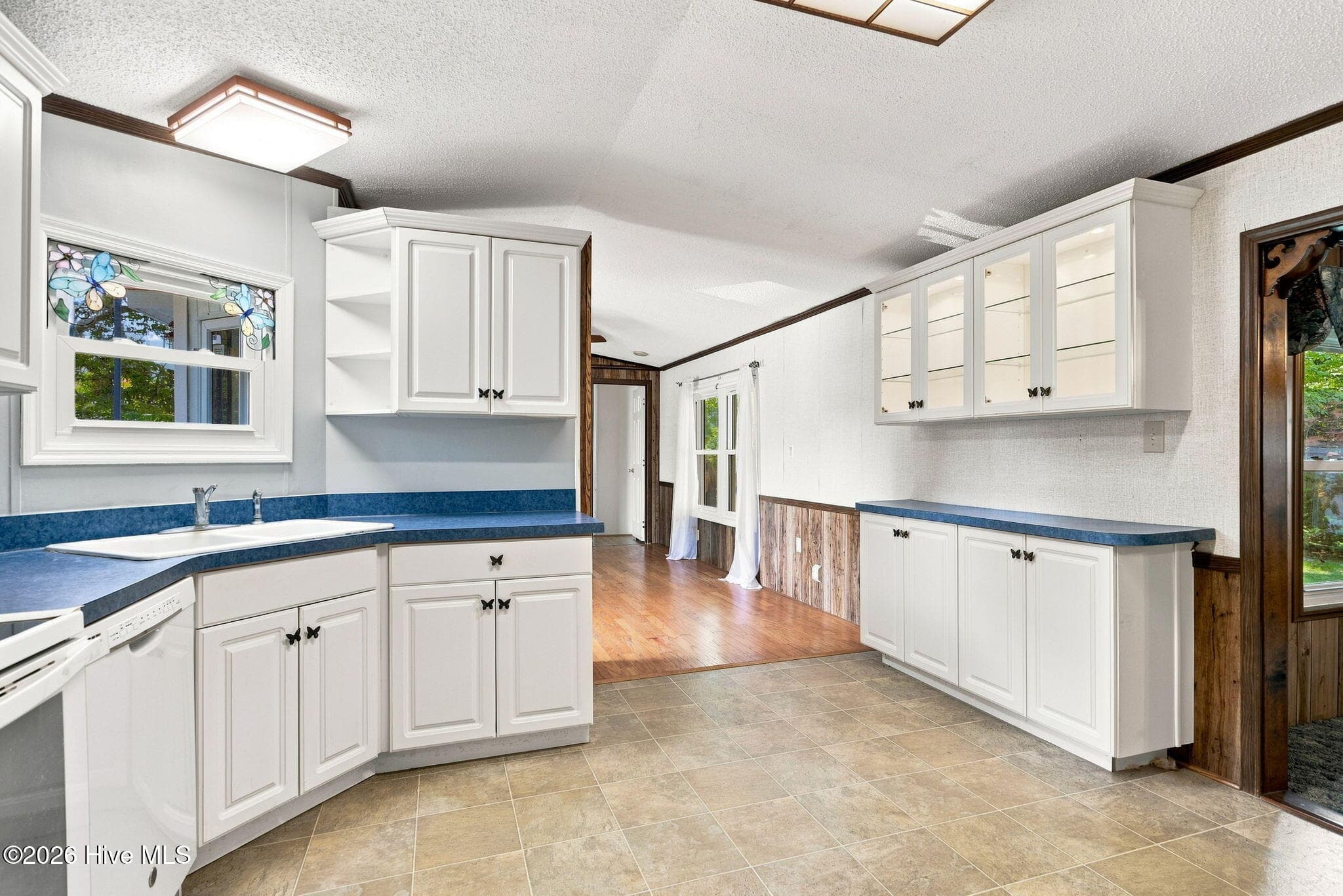 Manufactured Home at 114 Lejeune Road, Cape Carteret, NC 28584, photo 28 of 57