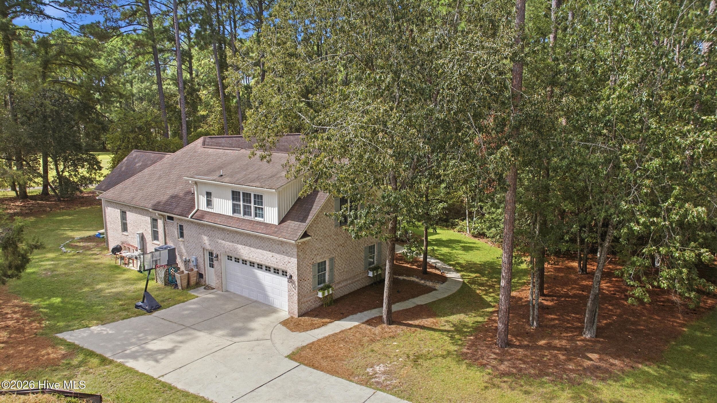 Front / Garage View - 920 Crooked Creek Drive, New Bern, NC 28560