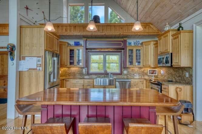 Single Family Residence at 628 Madison Lane, Brasstown, NC 28902, photo 5 of 7