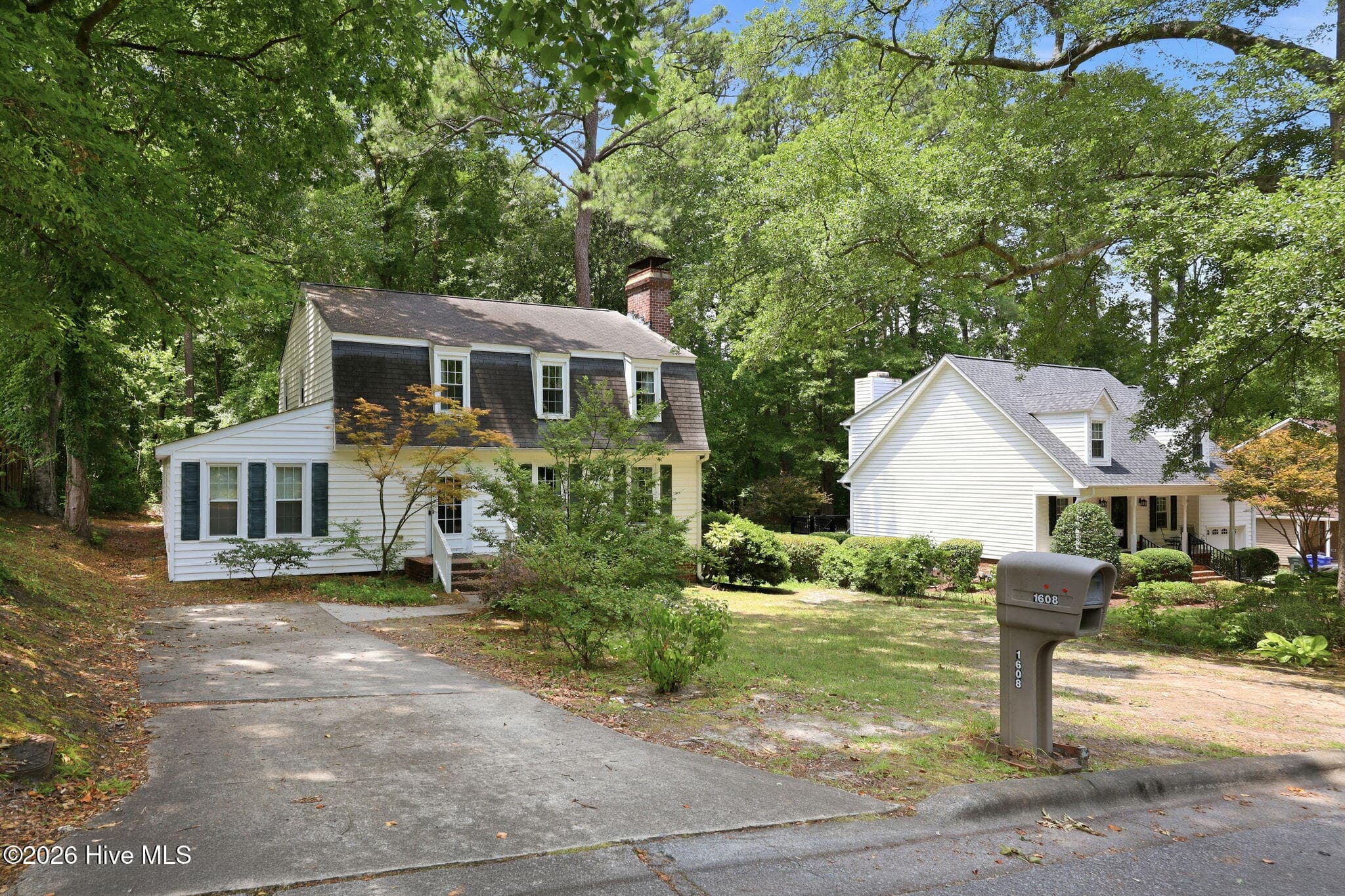 Single Family Residence at 1608 Canterbury Road, Greenville, NC 27858, photo 8 of 57