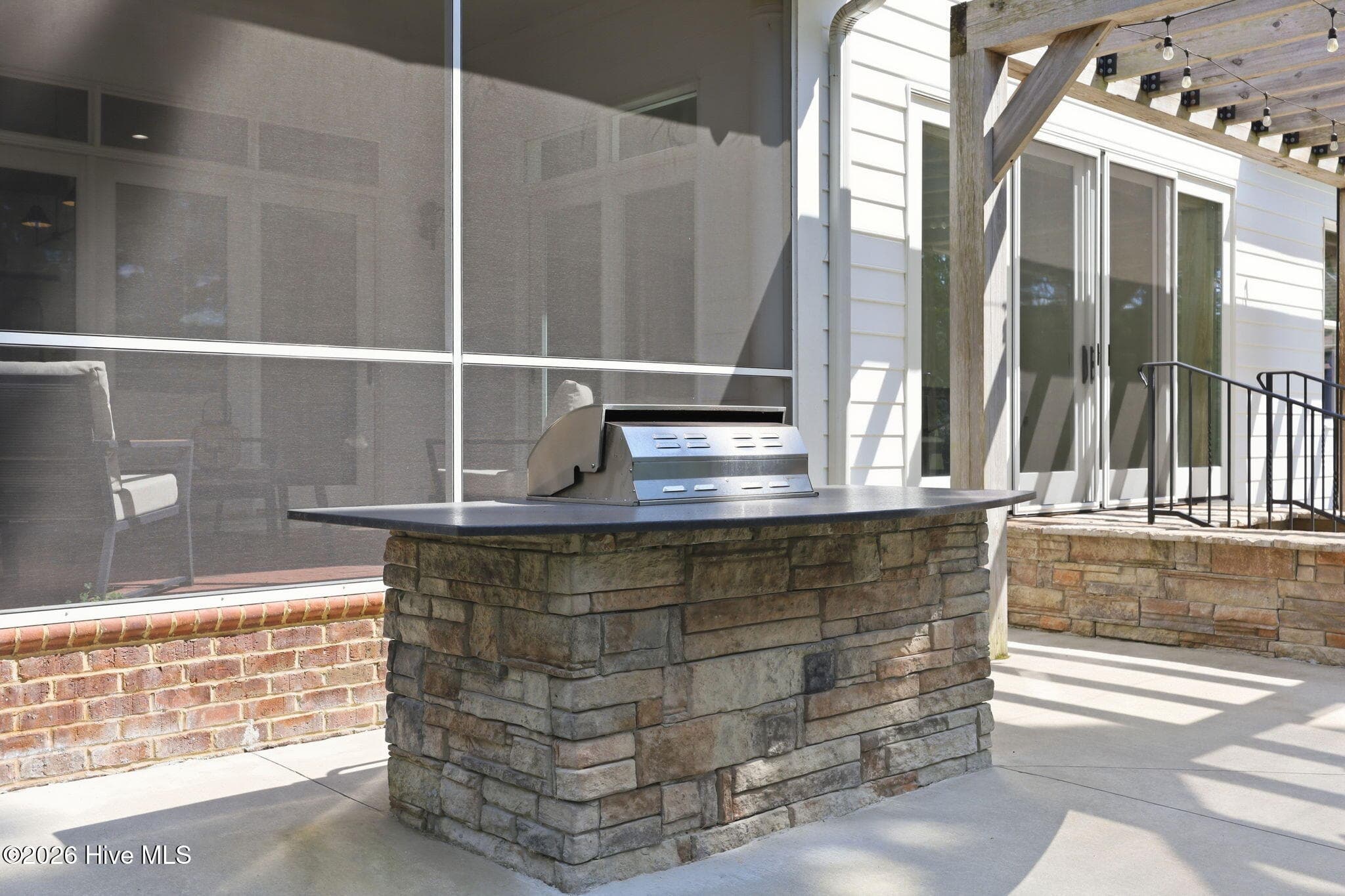 Built in Grill - 102 Chesterfield Drive, Pinehurst, NC 28374