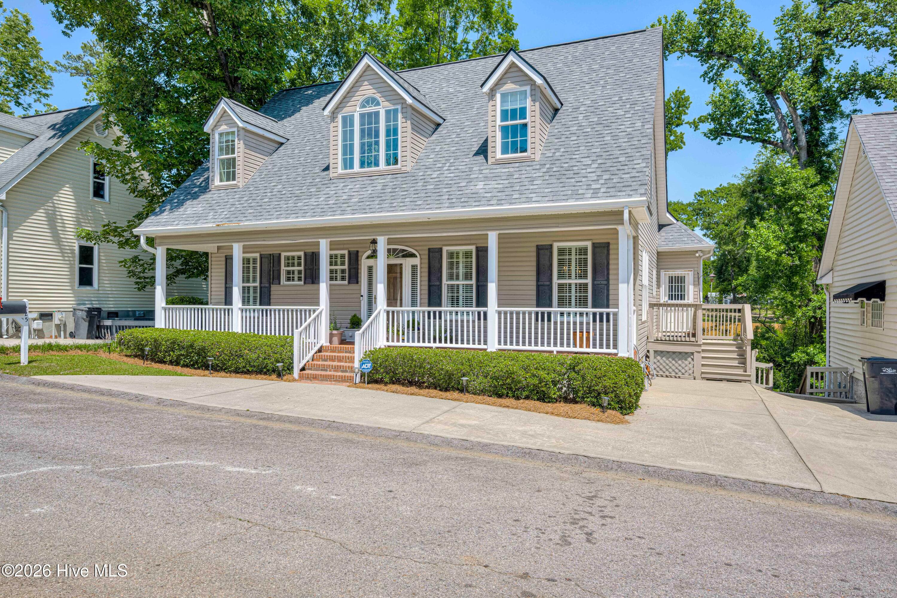 Single Family Residence at 225 Water Oak Drive, Augusta, GA 30904, photo 6 of 95