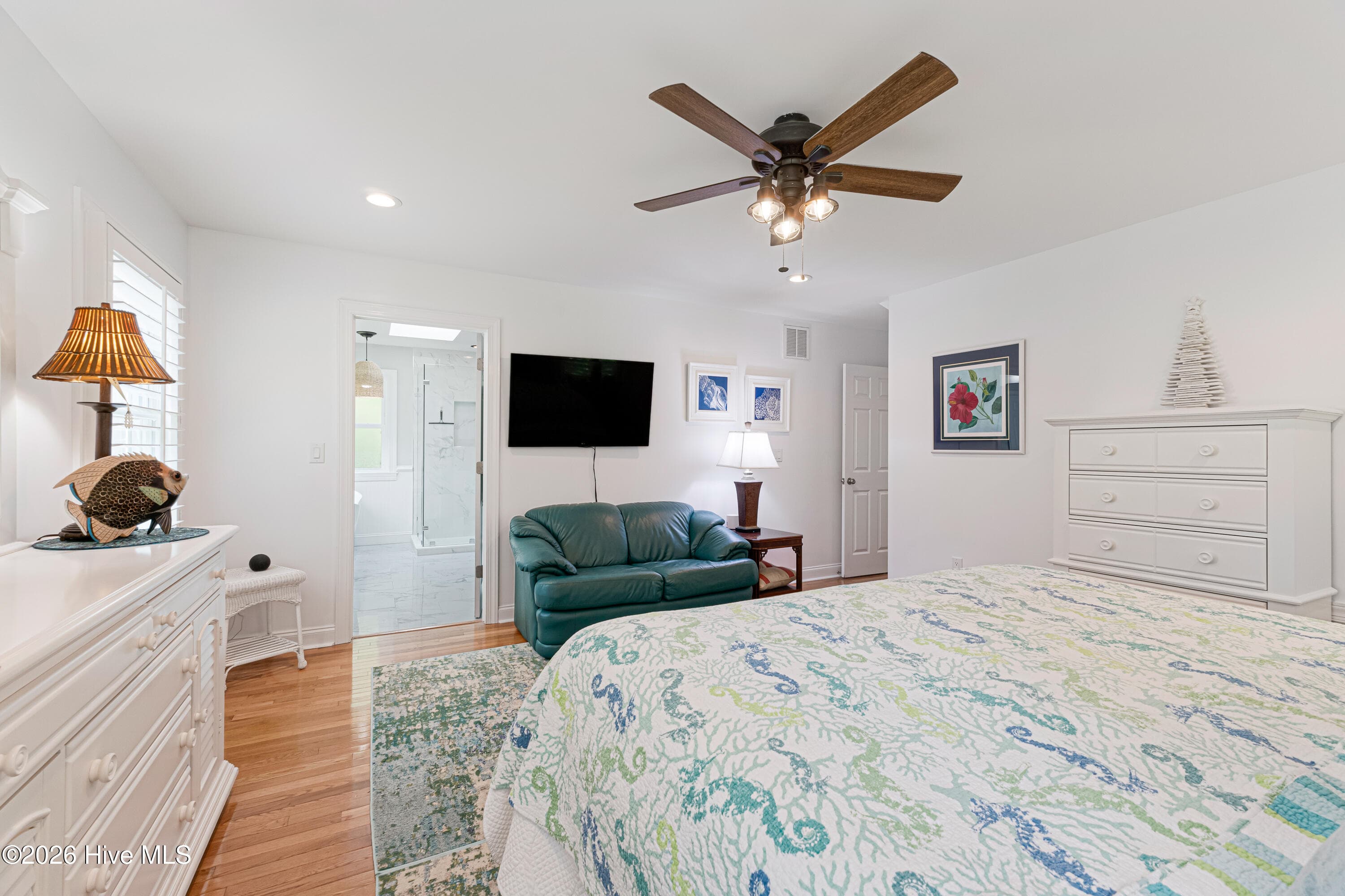 Single Family Residence at 415 Hillcrest Drive, Morehead City, NC 28557, photo 15 of 61