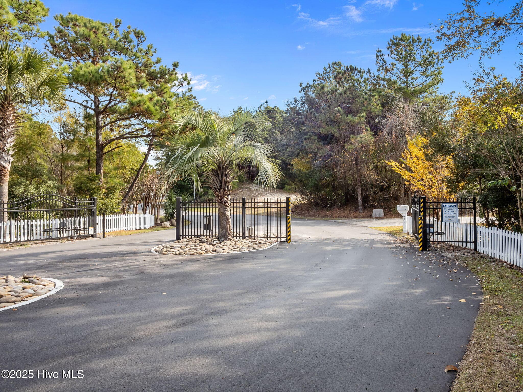 Single Family Residence at 320 Governor Safford Lane, Emerald Isle, NC 28594, photo 57 of 90