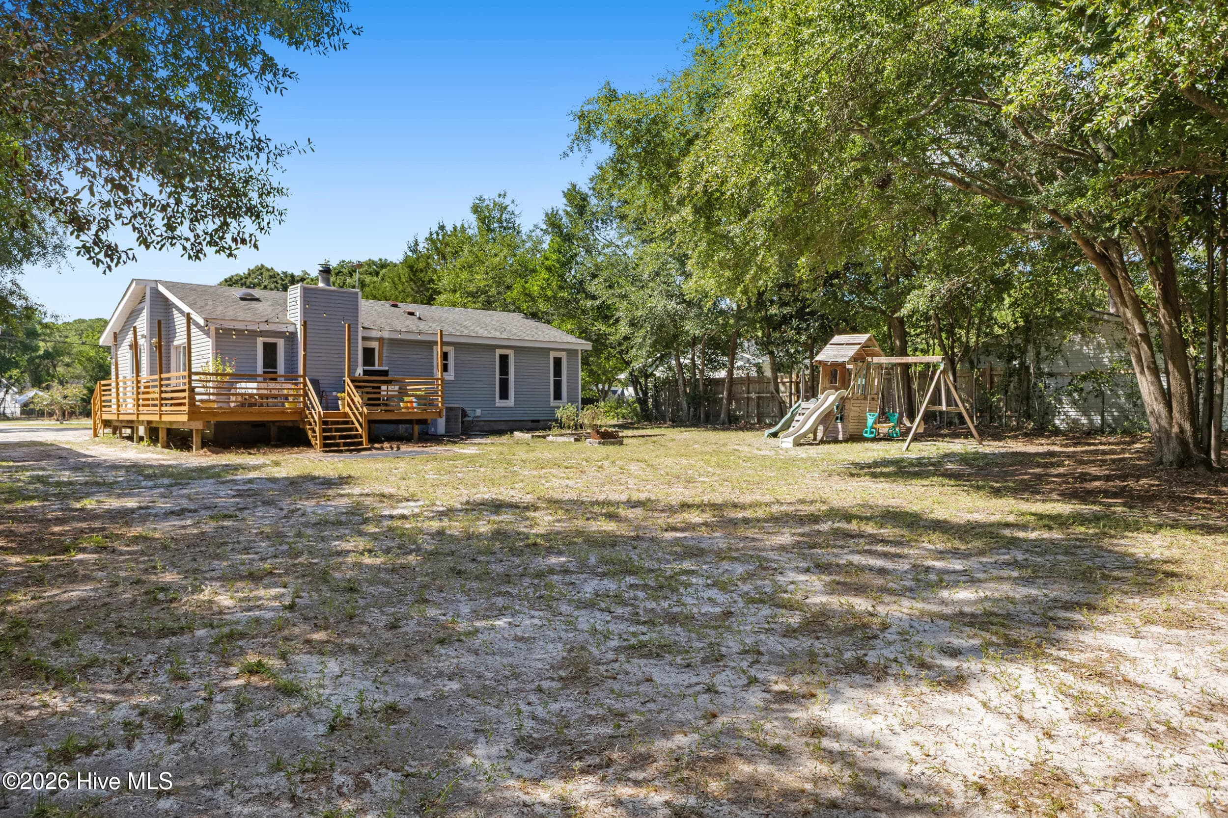 Single Family Residence at 327 Green Meadows Drive, Wilmington, NC 28405, photo 31 of 33
