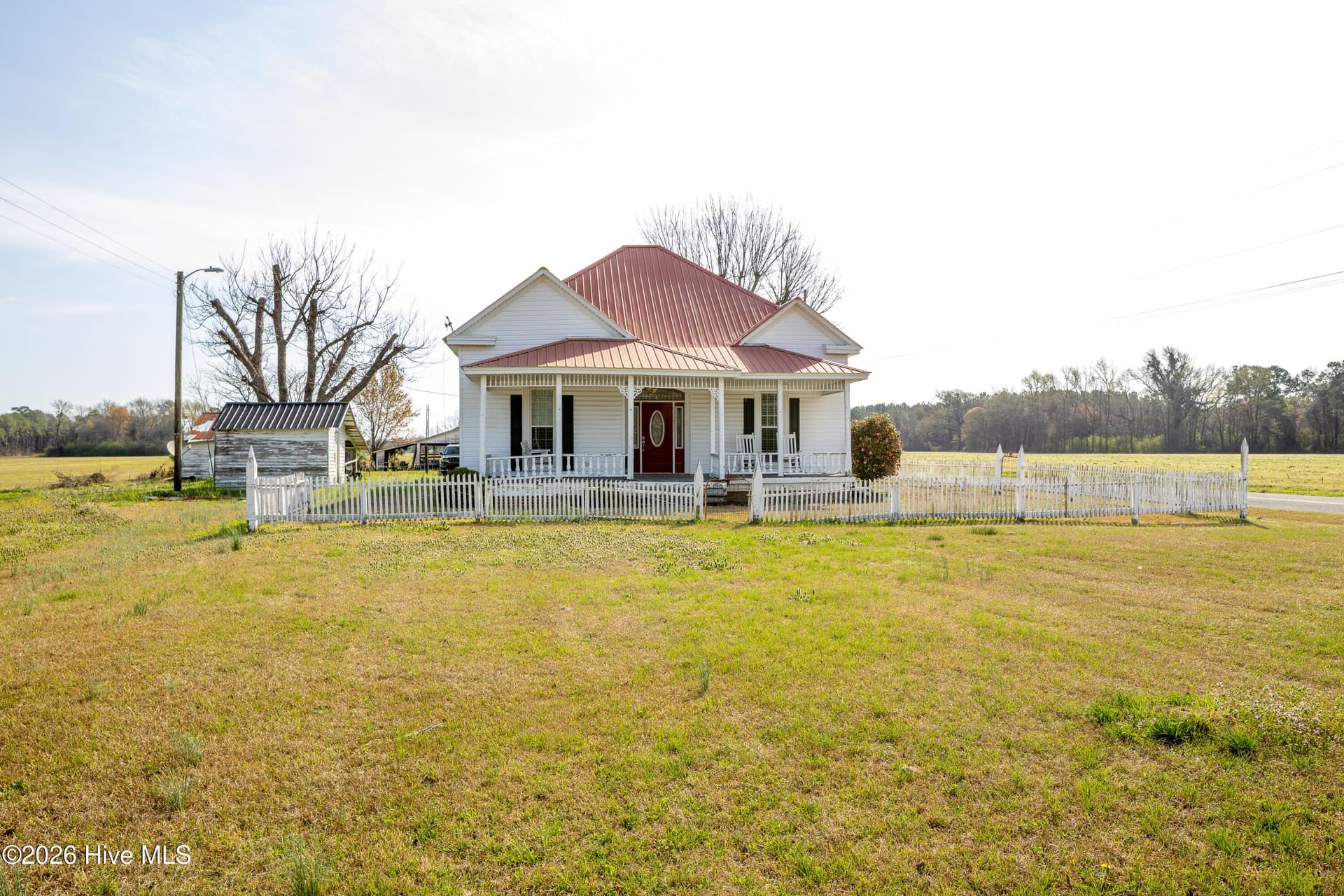47 Enoch Road, Clinton, NC 28328