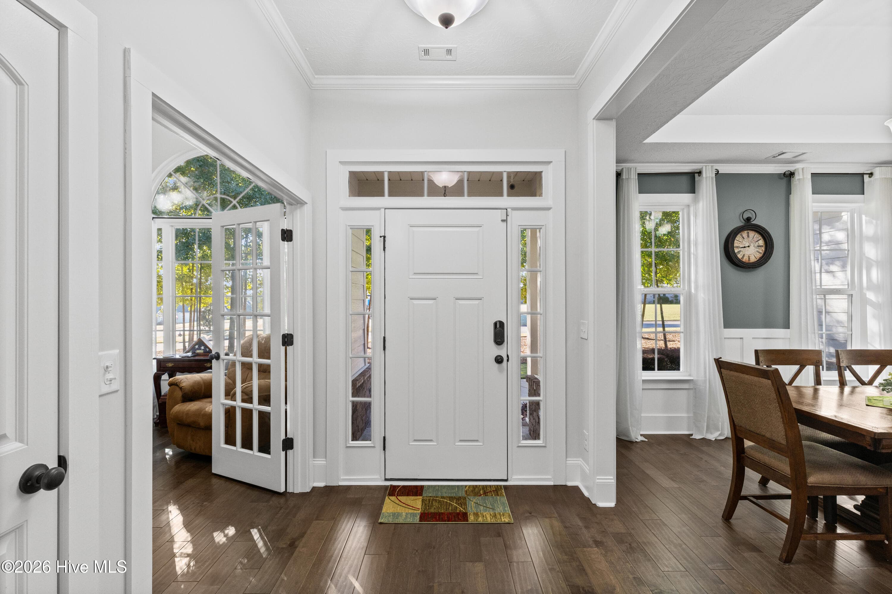 Open and inviting foyer - 2016 Edenberry Row, Beech Island, SC 29842