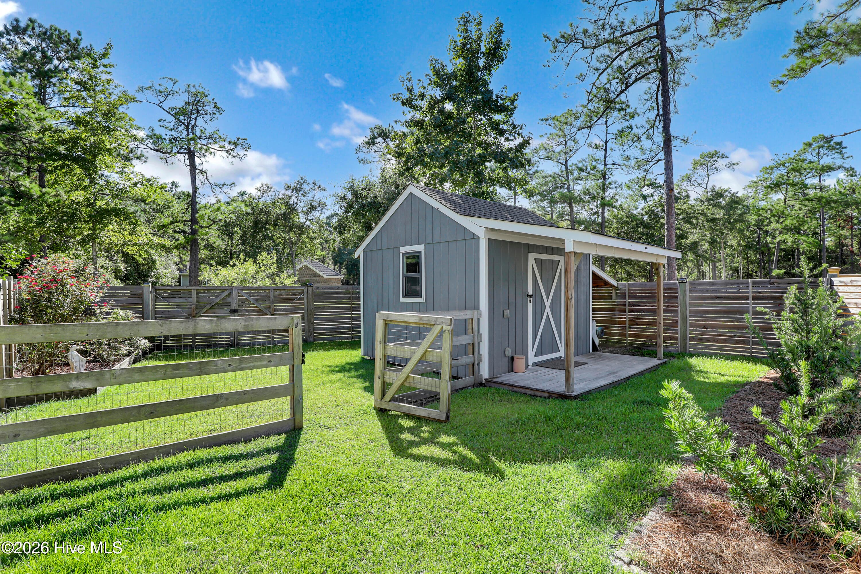 Single Family Residence at 2005 Country Club Drive, Hampstead, NC 28443, photo 48 of 66