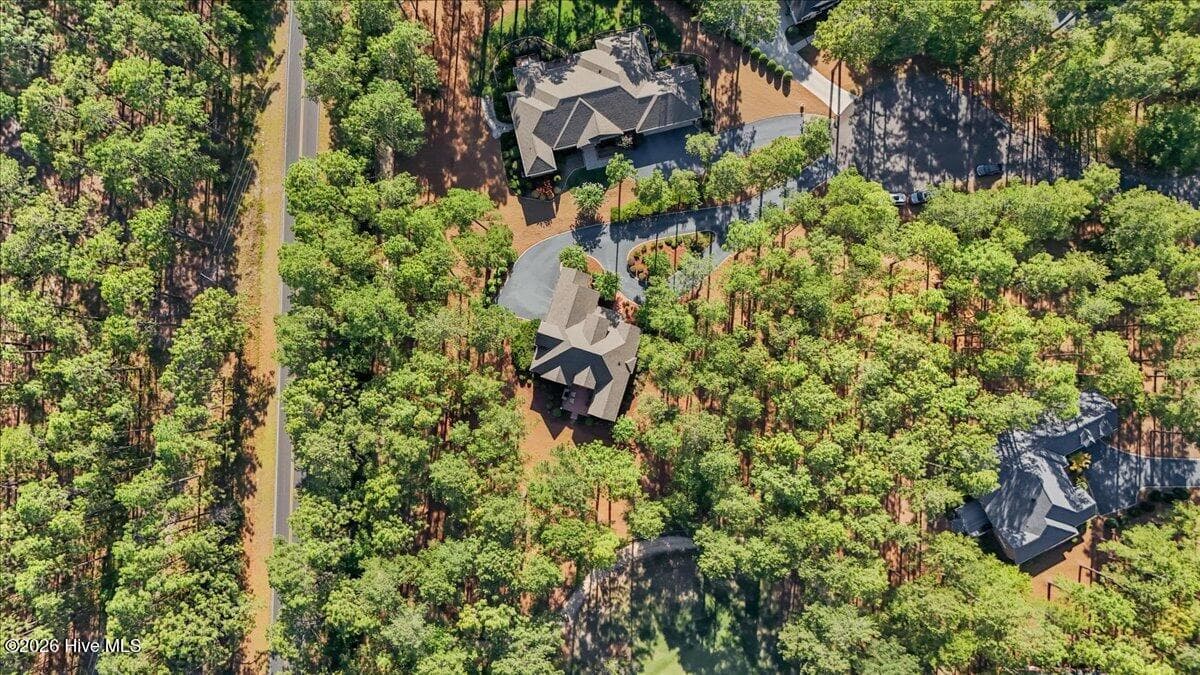 Single Family Residence at 14 Rathlin Court, Pinehurst, NC 28374, photo 5 of 5