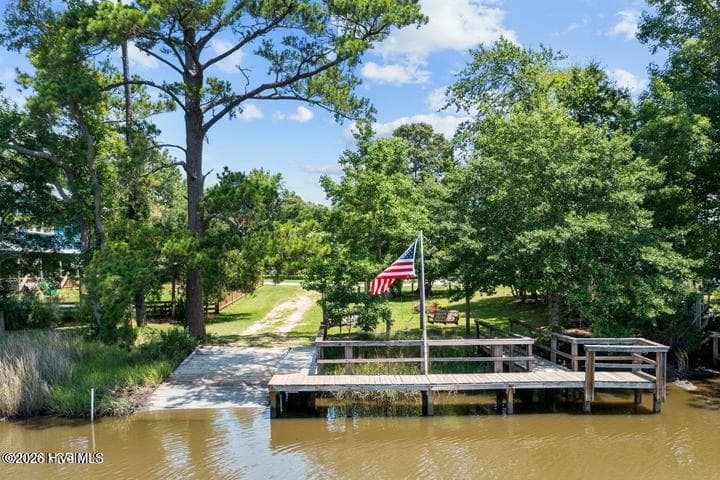Manufactured Home at 42 Warwick Court, Hampstead, NC 28443, photo 2 of 55
