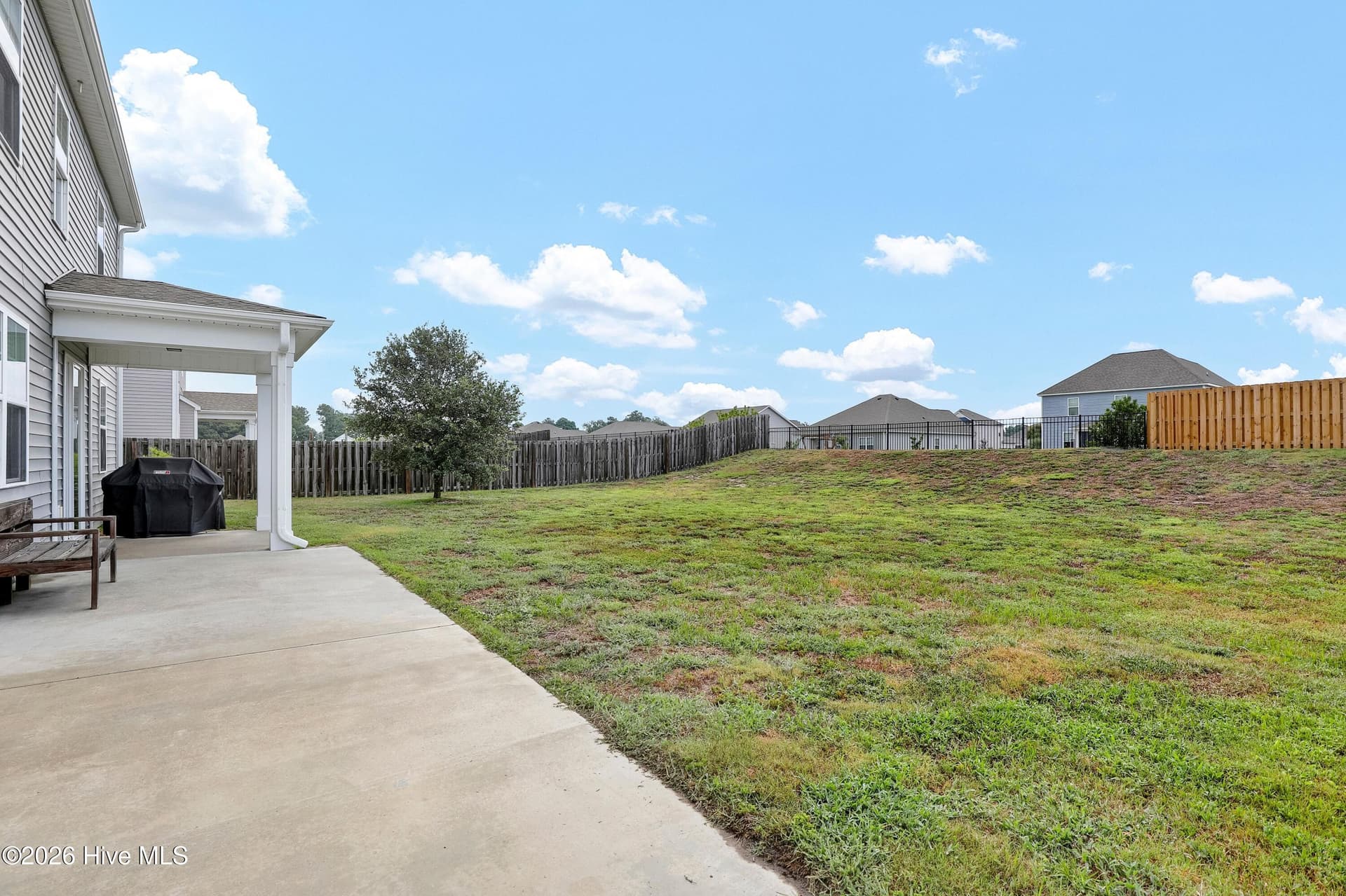 Single Family Residence at 111 Colonial Heights Drive, Hampstead, NC 28443, photo 25 of 31