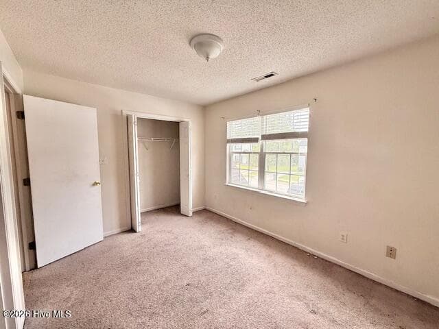 Townhouse at 964 W Pueblo Drive, Jacksonville, NC 28546, photo 12 of 21