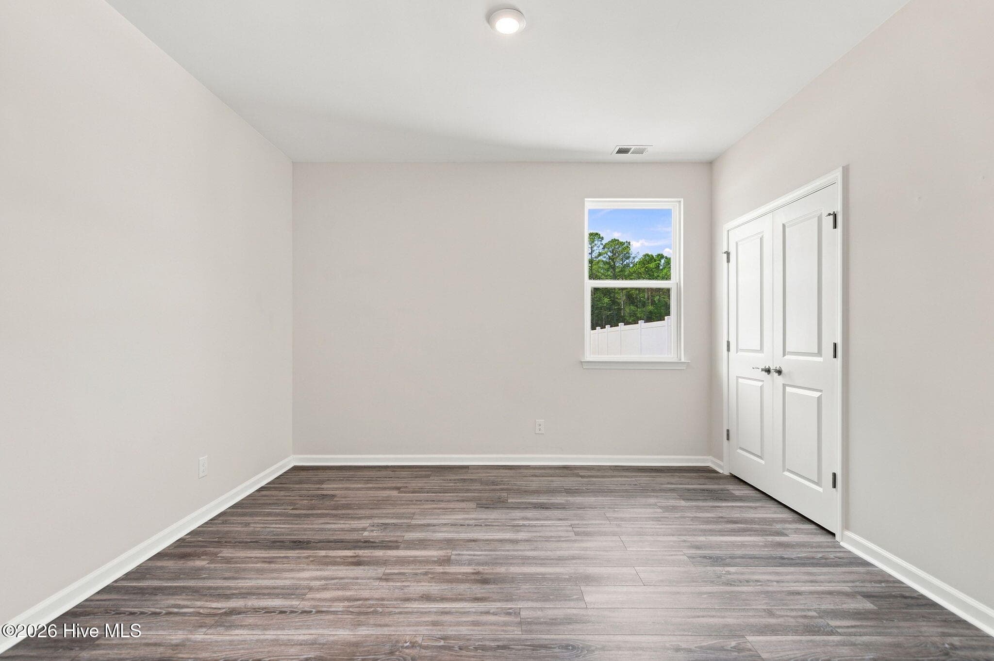Single Family Residence at 609 Edgeside Drive SE, Bolivia, NC 28422, photo 37 of 67