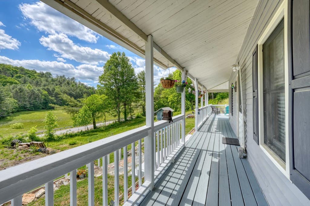 Residential at 3610 Highway 294, Murphy, NC 28906, photo 3 of 30