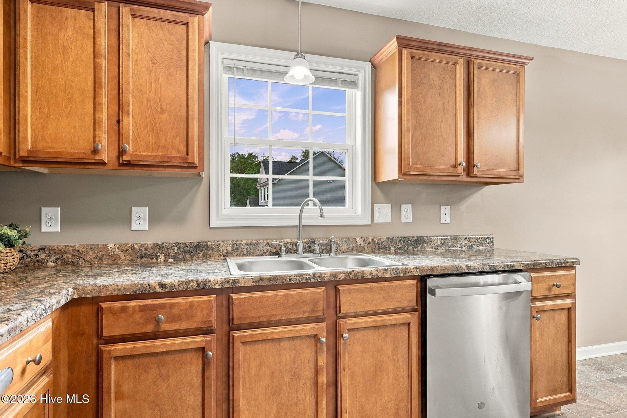 Single Family Residence at 210 Gillespie Drive, Hubert, NC 28539, photo 14 of 49