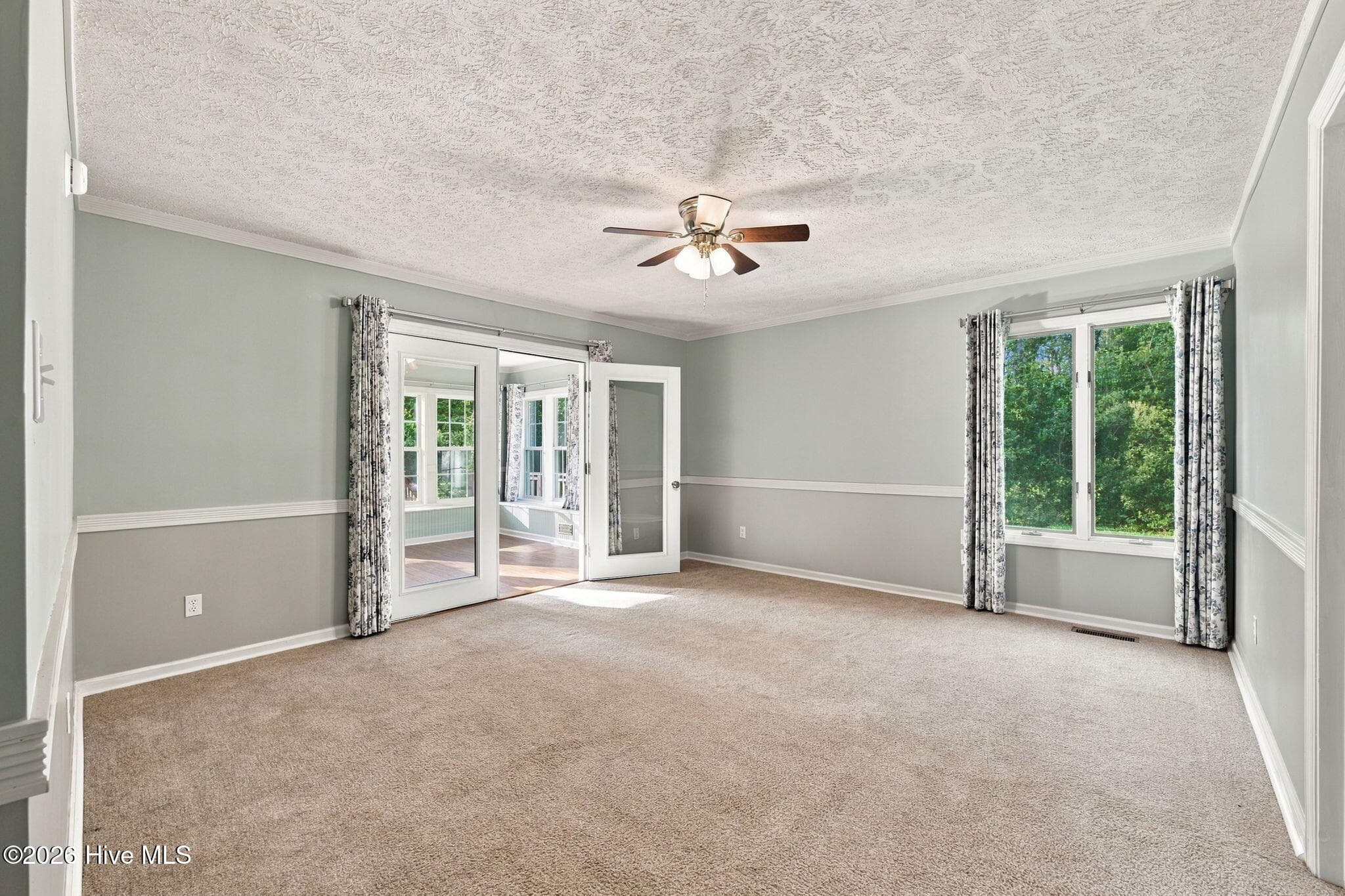 Single Family Residence at 6207 Gondolier Drive, New Bern, NC 28560, photo 18 of 49