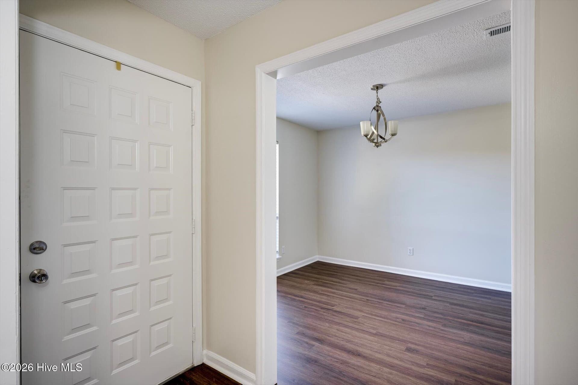 Single Family Residence at 2945 Bridgeport Drive, Augusta, GA 30909, photo 6 of 34