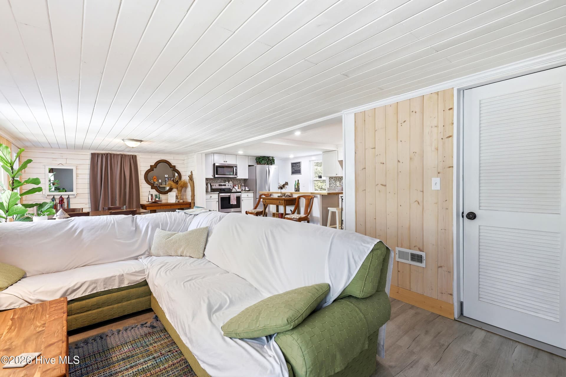 Manufactured Home at 9081 Beach Drive SW, Calabash, NC 28467, photo 11 of 65