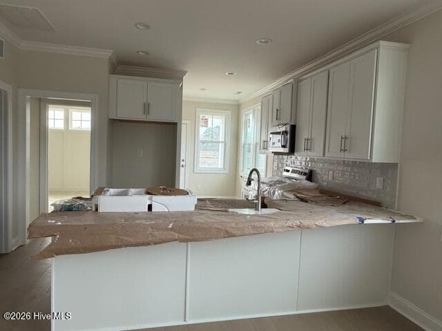 Single Family Residence at 102 Golden Finch Drive, Beaufort, NC 28516, photo 12 of 93