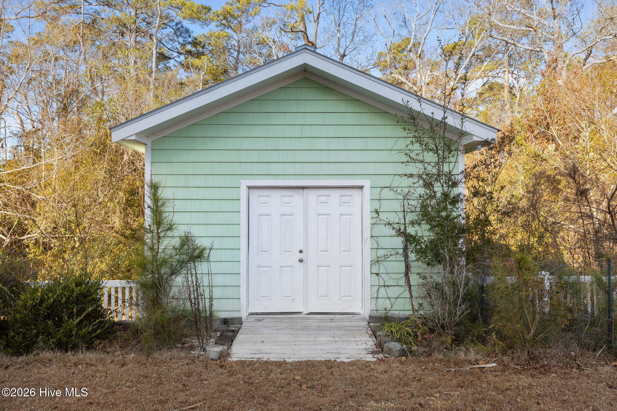 Storage shed - 109 Key West Lane, Newport, NC 28570