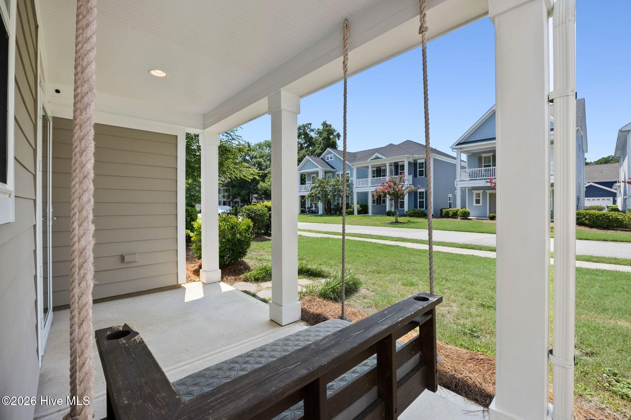 Single Family Residence at 636 Countryside Lane, Wilmington, NC 28411, photo 4 of 57