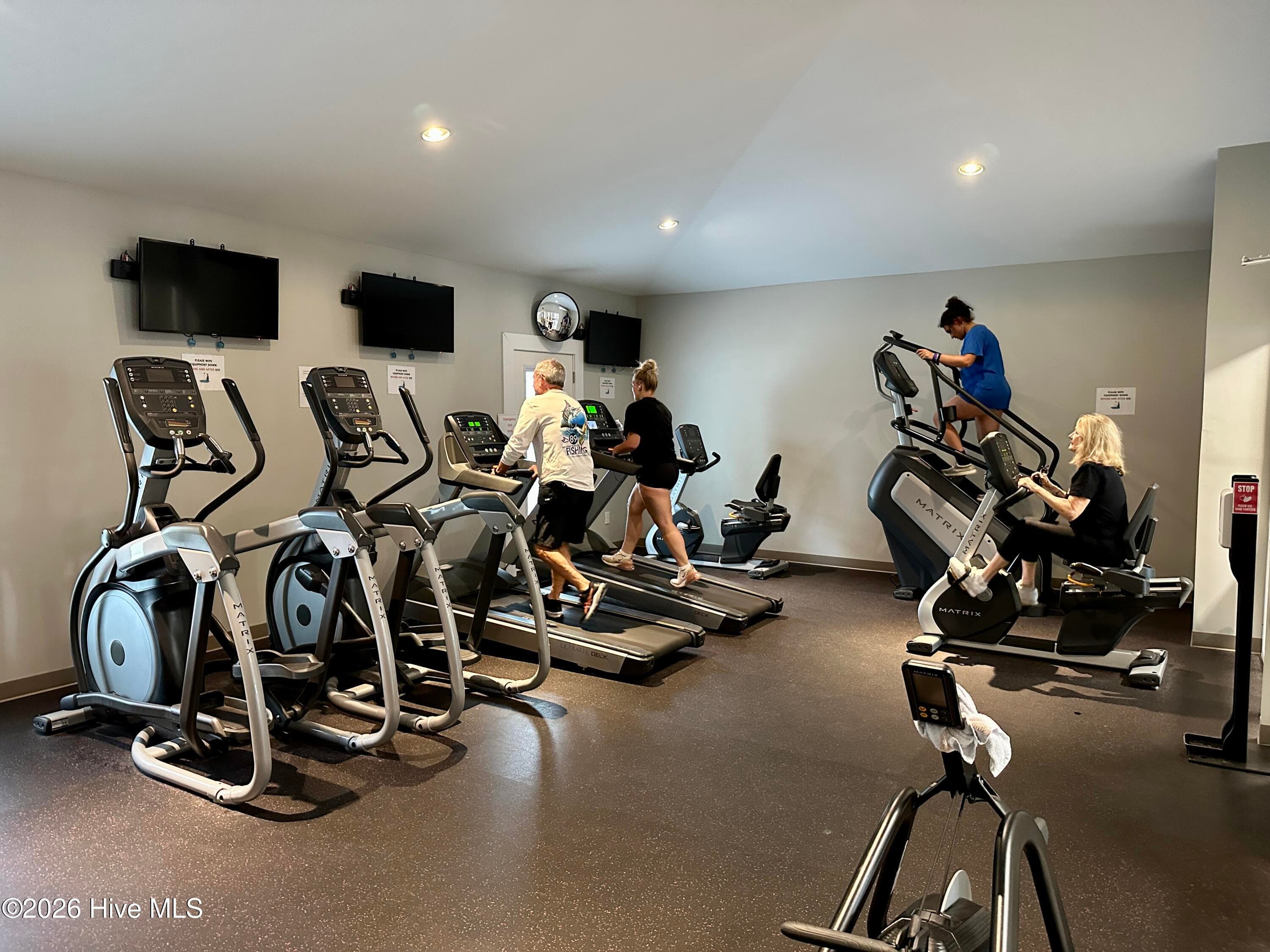 1 Gym… - 2131 Royal Pines Drive, New Bern, NC 28560