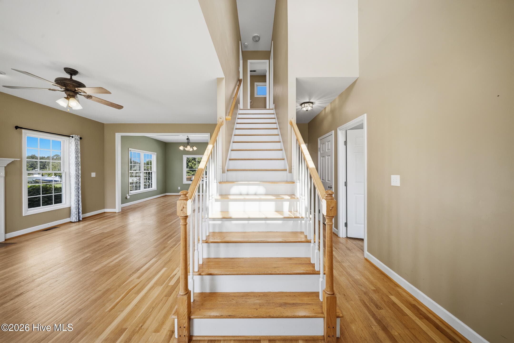 Front Entryway - 117 Middle Point Road, Hampstead, NC 28443