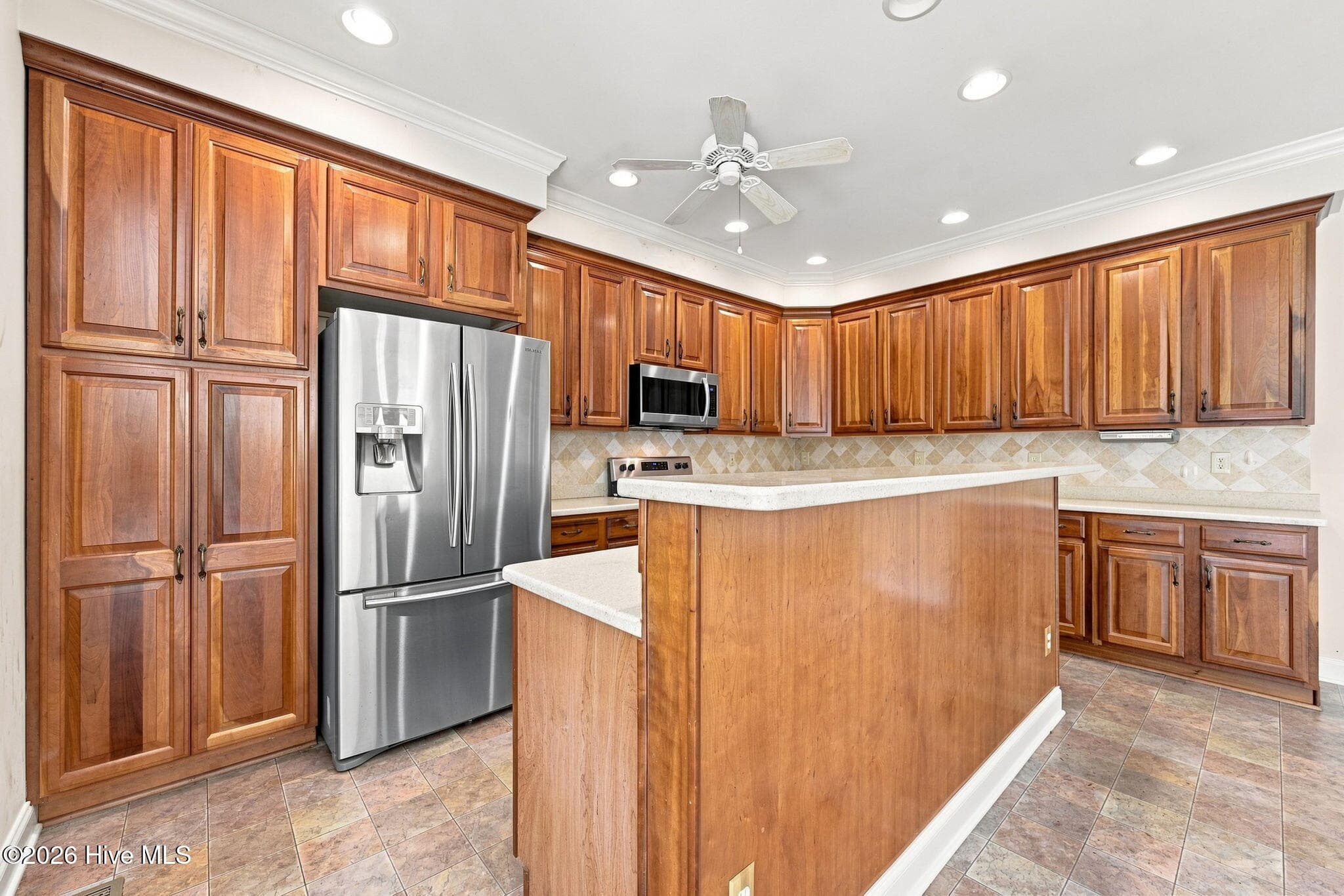 Single Family Residence at 303 Creekview Drive, Hampstead, NC 28443, photo 23 of 56