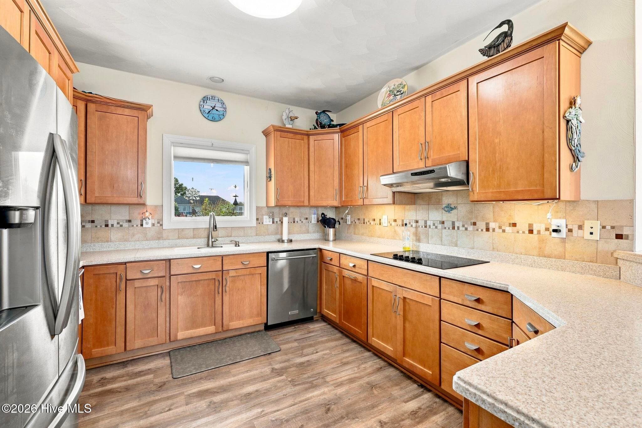 Single Family Residence at 158 Mariners Way, Moyock, NC 27958, photo 16 of 37