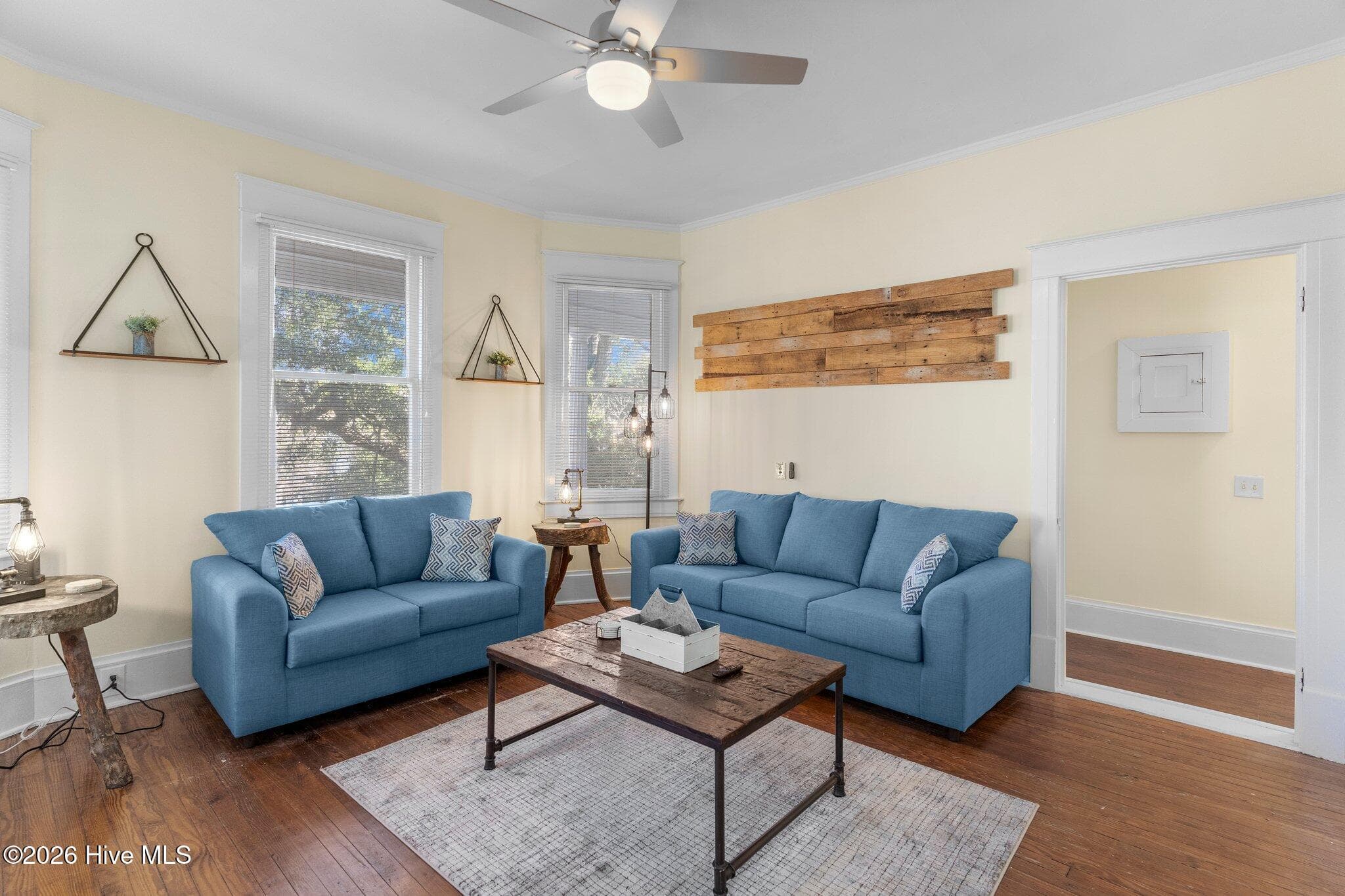 2nd Floor Unit - Living Room - 312 Church Street, Wilmington, NC 28401