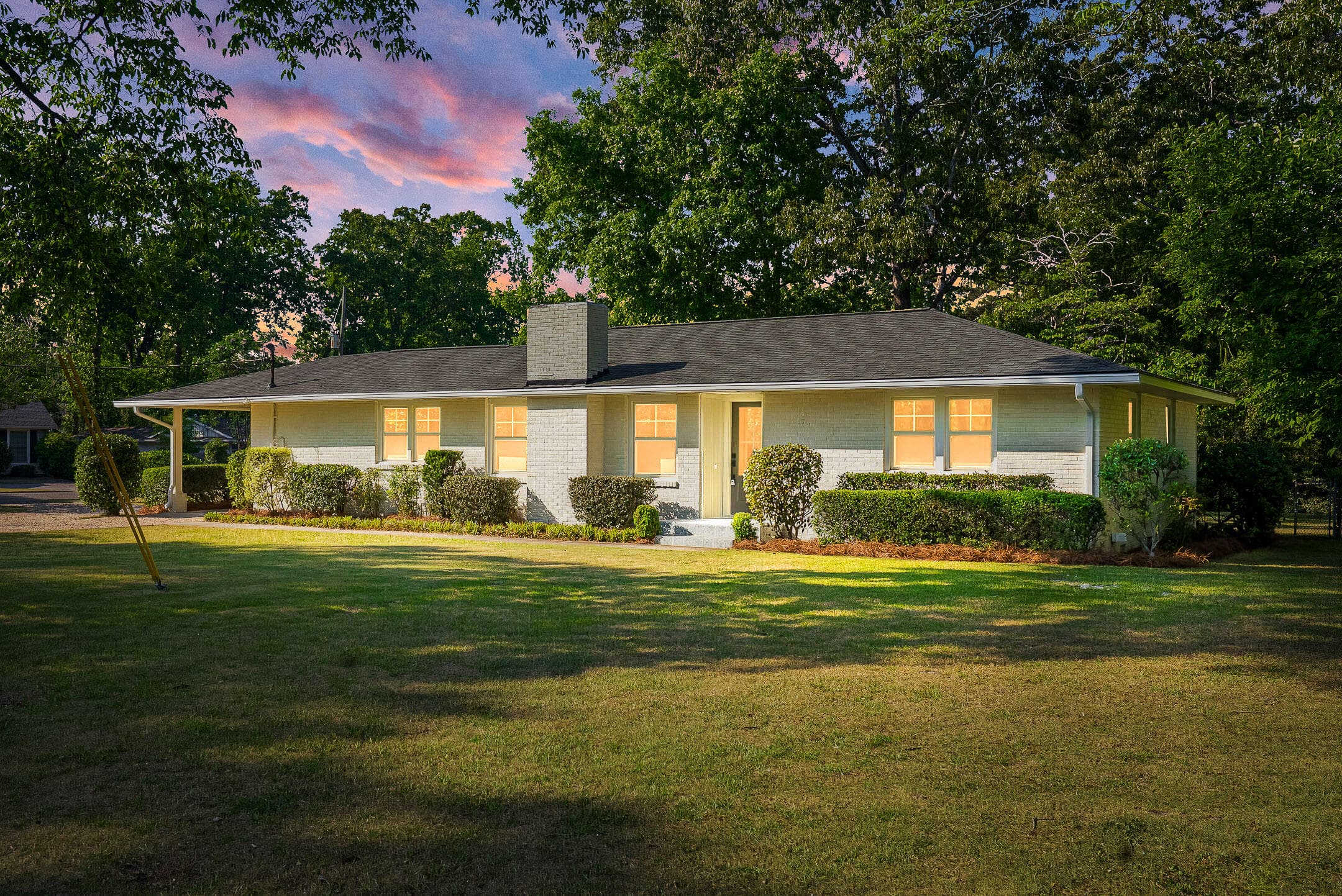 Single Family Residence at 302 Barnard Avenue, Aiken, SC 29801, photo 3 of 58