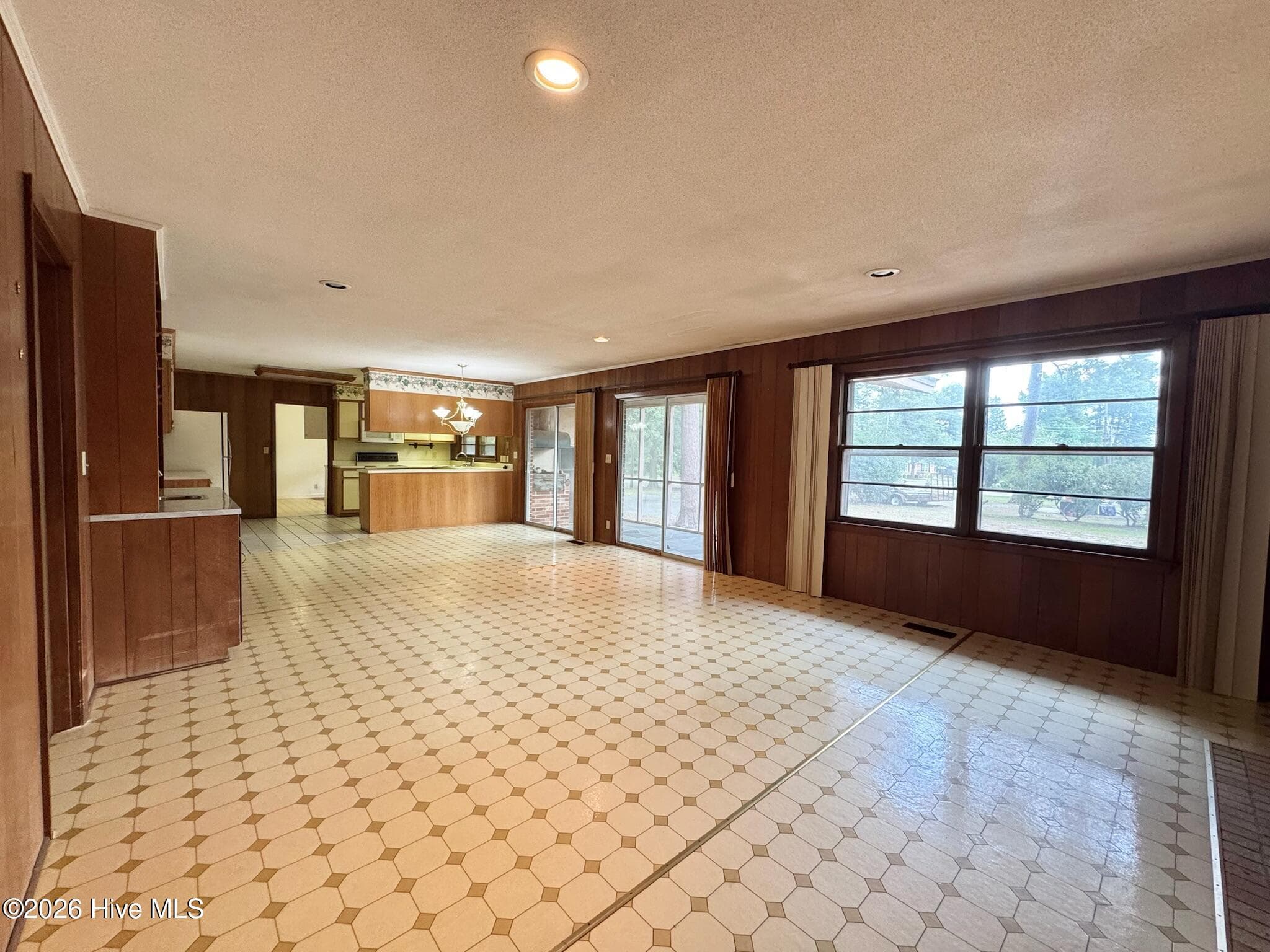 Single Family Residence at 2206 Second Avenue, Elizabethtown, NC 28337, photo 18 of 44