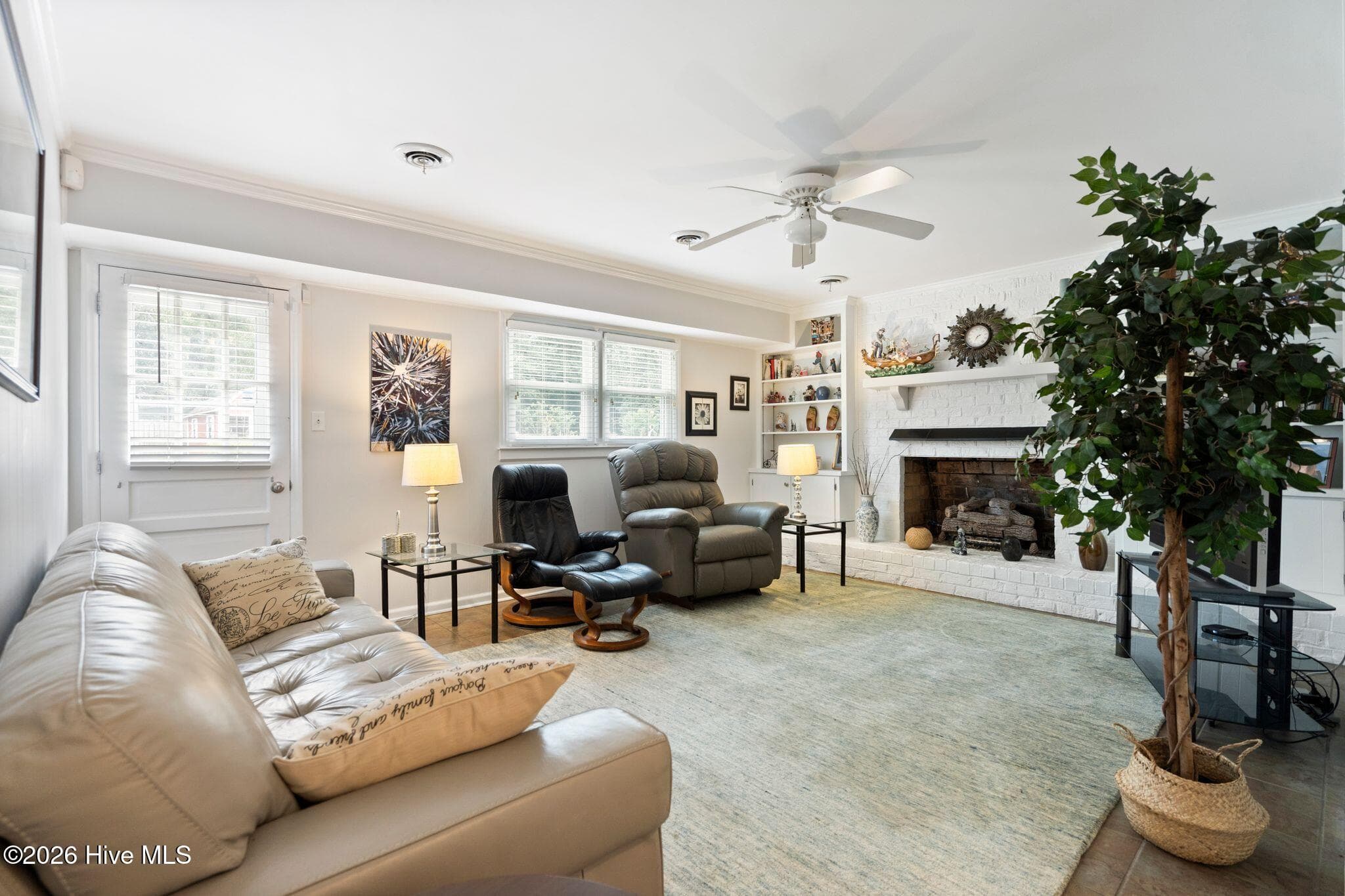 Lower Level den - 2316 Lynnwood Drive, Wilmington, NC 28403