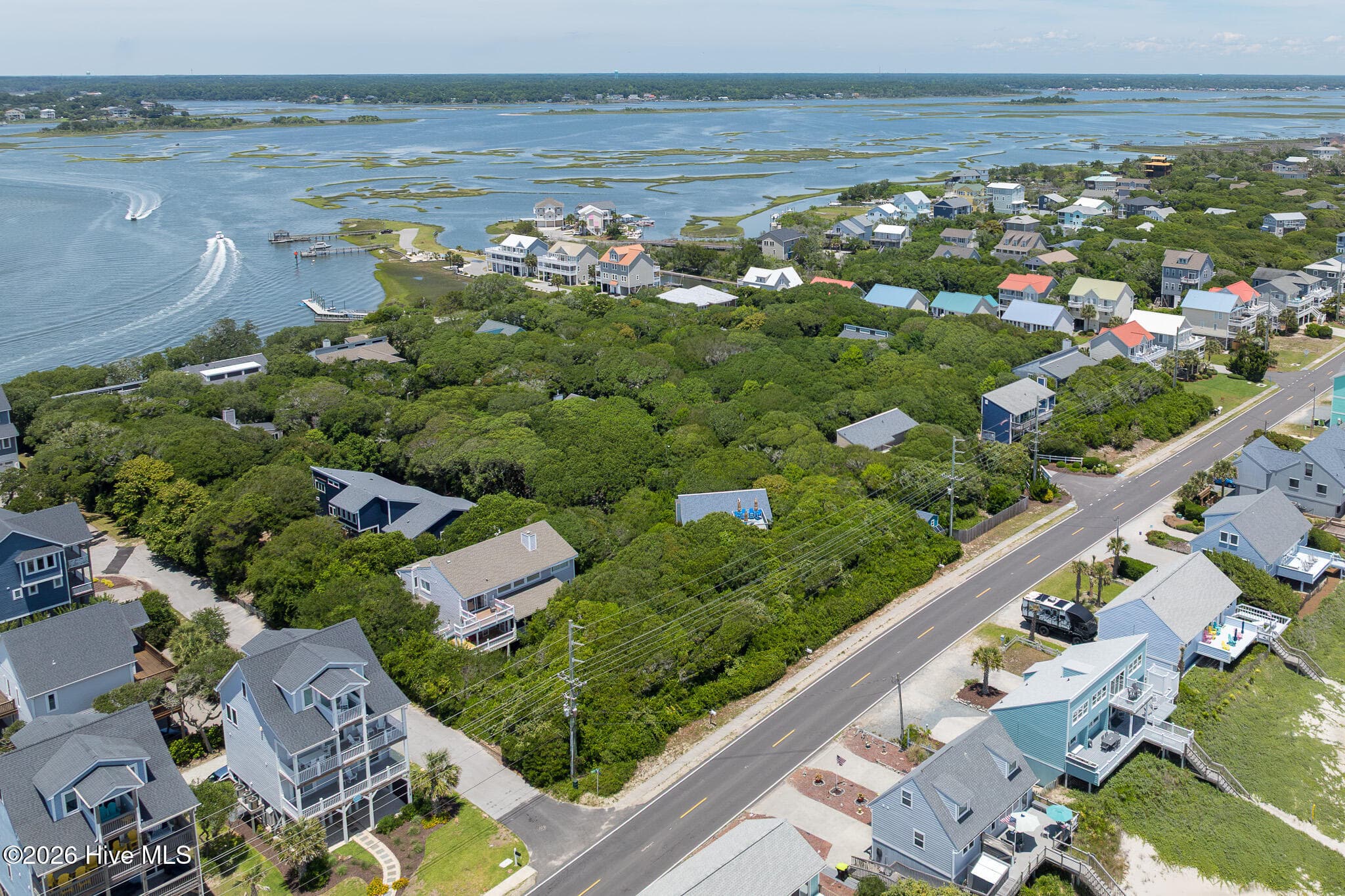 Single Family Residence at 126 Channel Bend, Surf City, NC 28445, photo 26 of 78