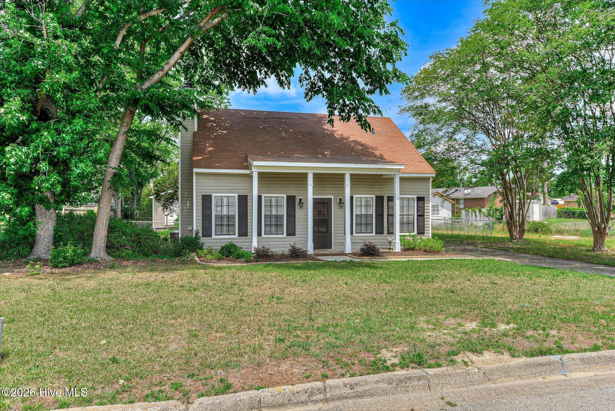 Single Family Residence at 3951 Braddock Street, Martinez, GA 30907, photo 2 of 27