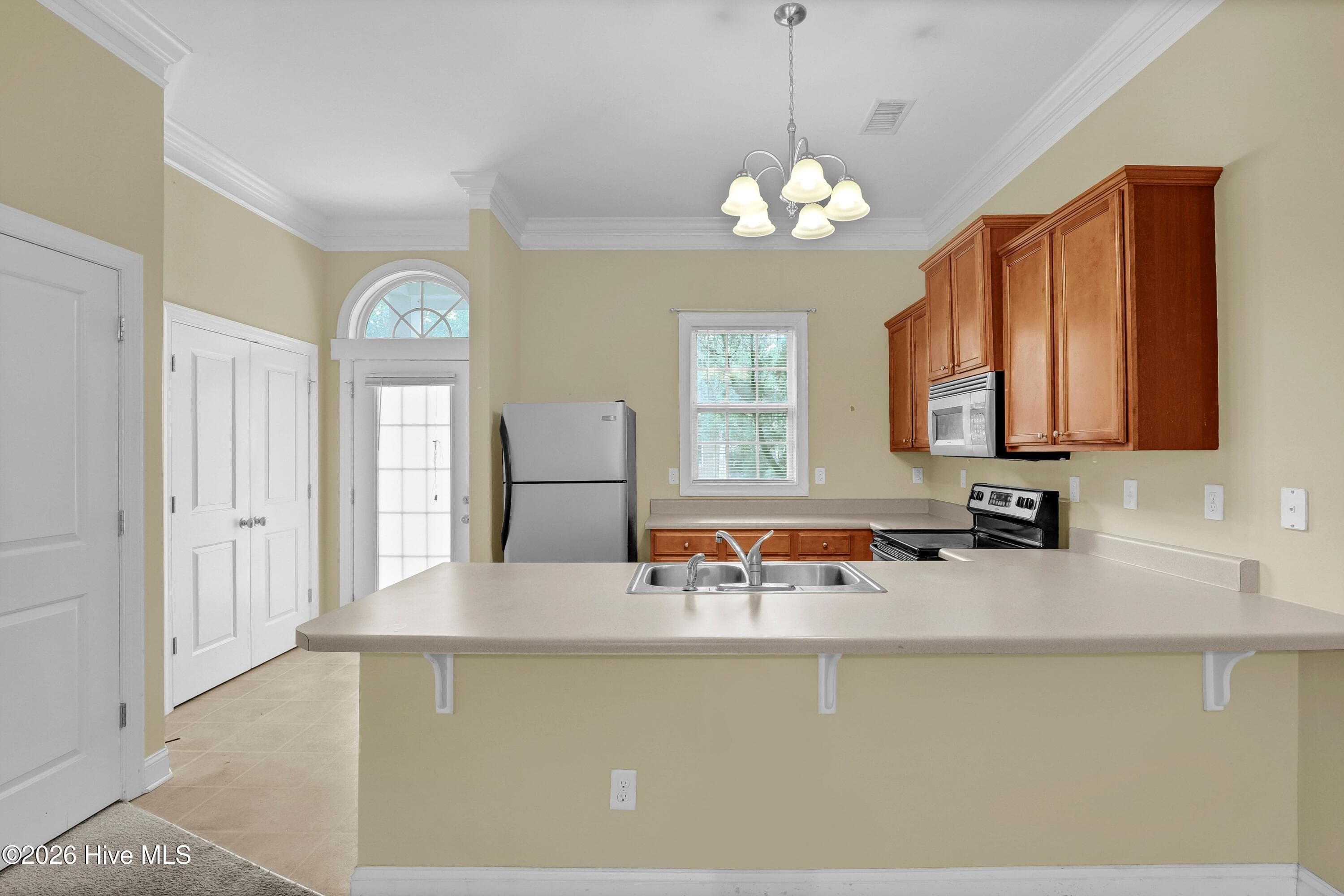 Townhouse at 4816 Exton Park Loop, Castle Hayne, NC 28429, photo 5 of 34