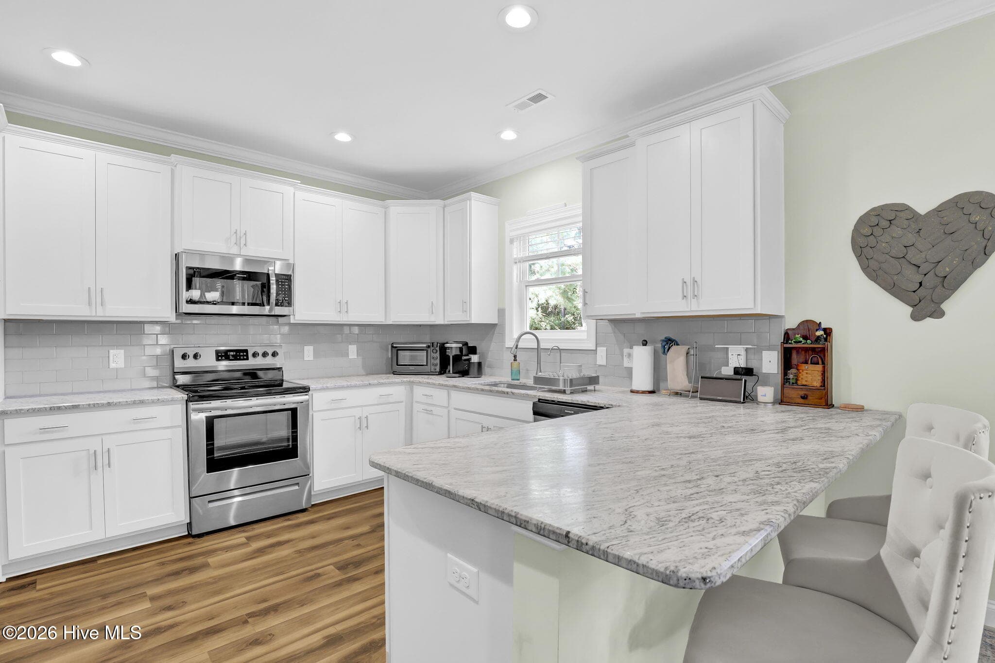 Single Family Residence at 235 Topsail Watch Drive, Hampstead, NC 28443, photo 17 of 58