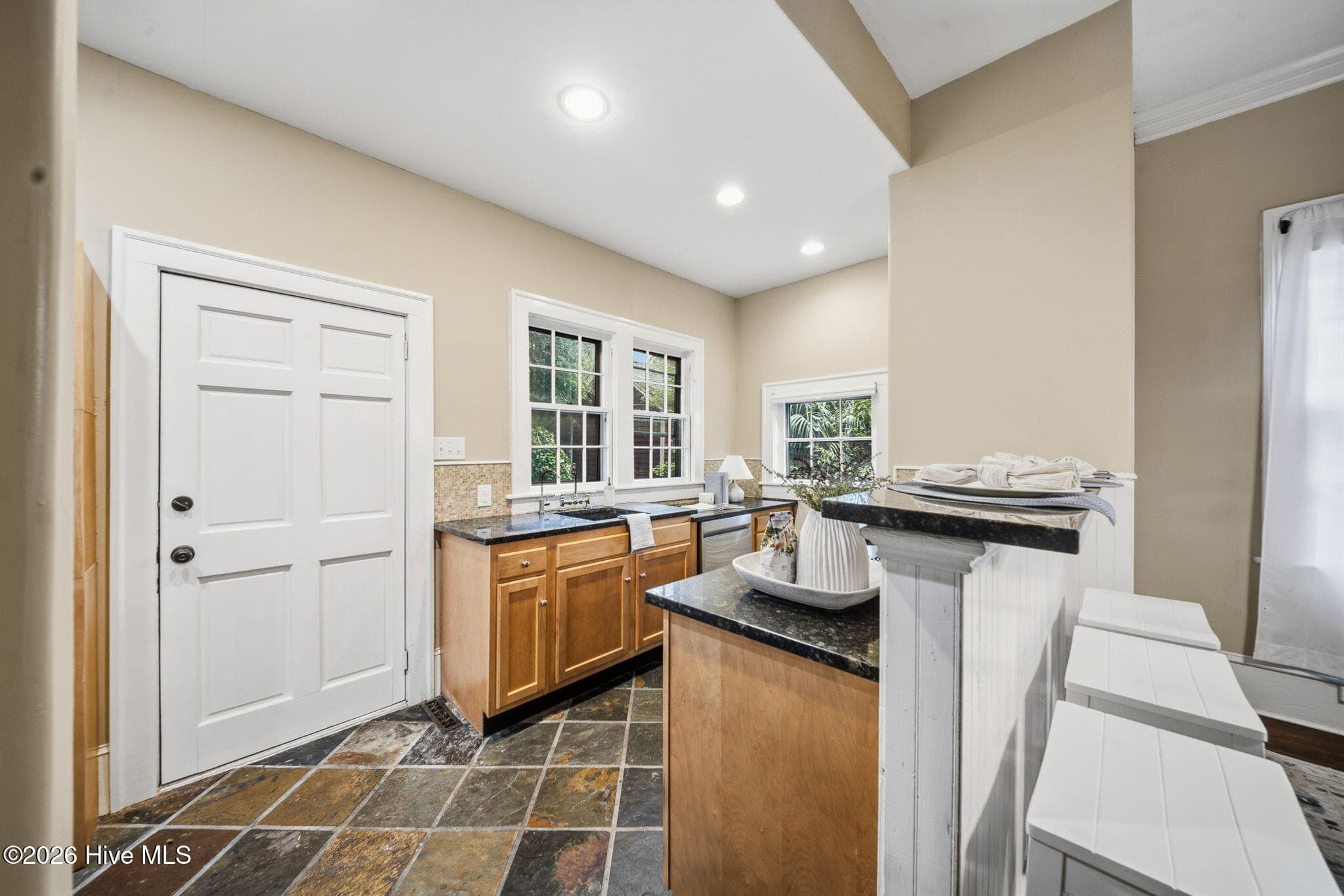 Single Family Residence at 106 Castle Street, Wilmington, NC 28401, photo 20 of 54