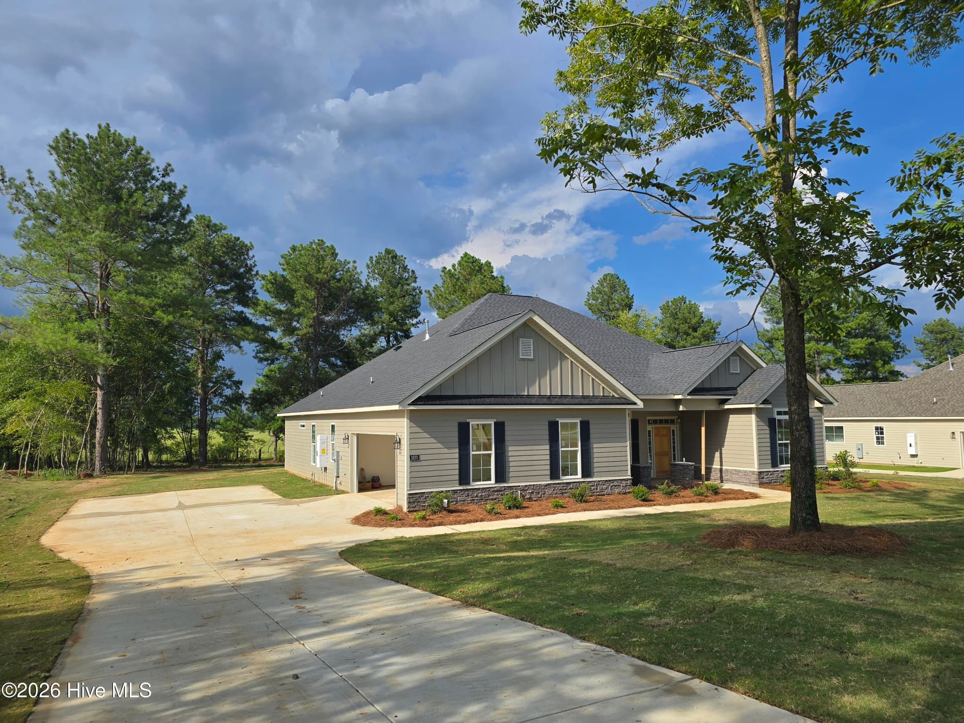 Side entry garage - 1670 Bellingham Drive, Beech Island, SC 29842