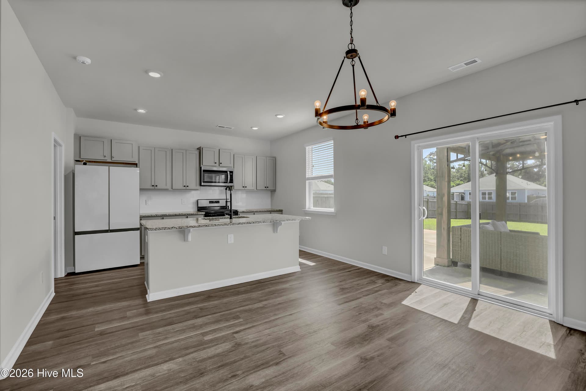 Single Family Residence at 824 Delta Court, Wilmington, NC 28401, photo 11 of 32