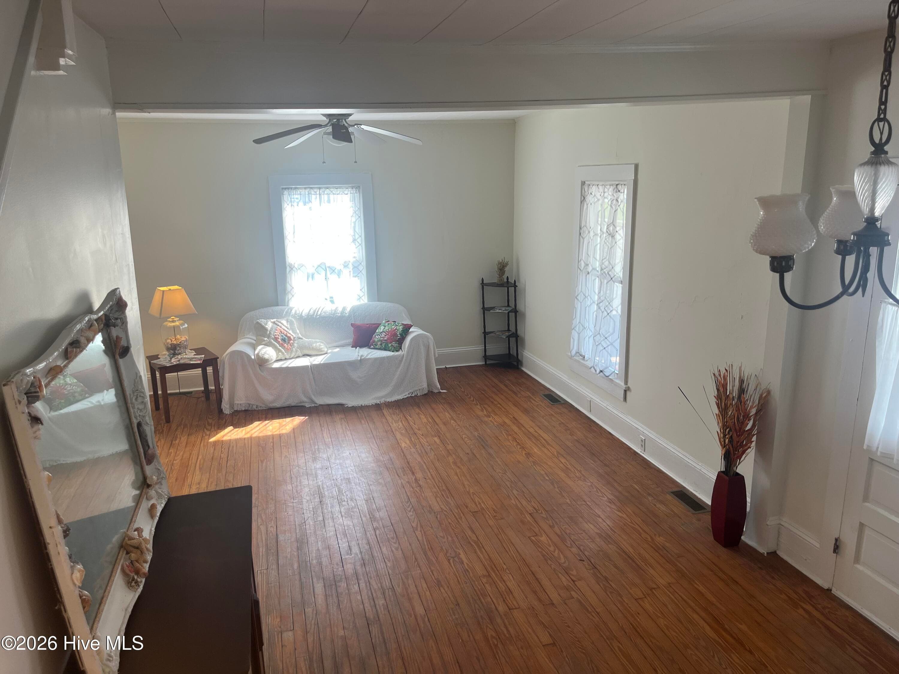 Business at 122 W 5th Street, Washington, NC 27889, photo 10 of 81